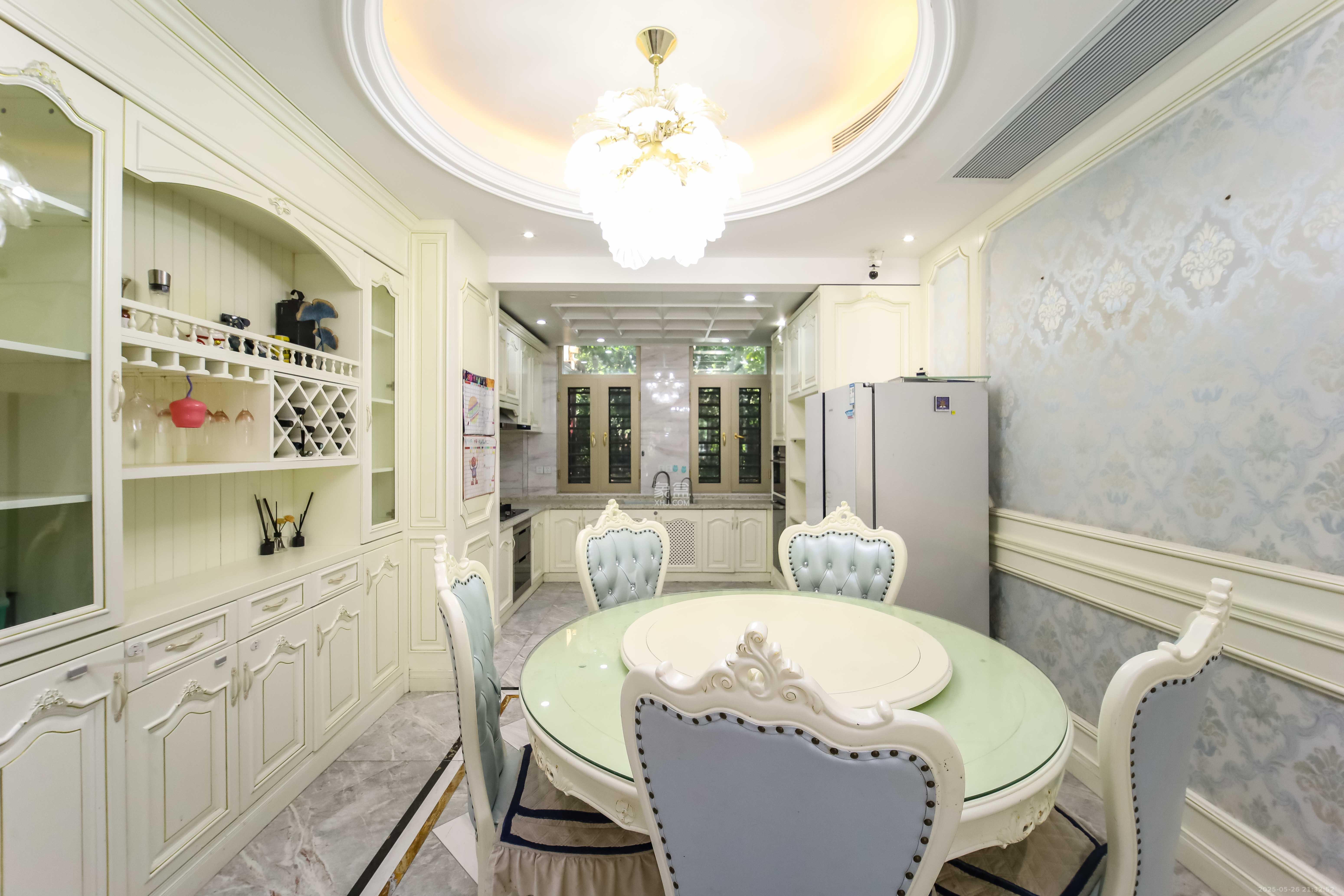 江河中央洋房  4室2厅2卫    450.0万 江河中央洋房  4室2厅2卫    450.0万其他