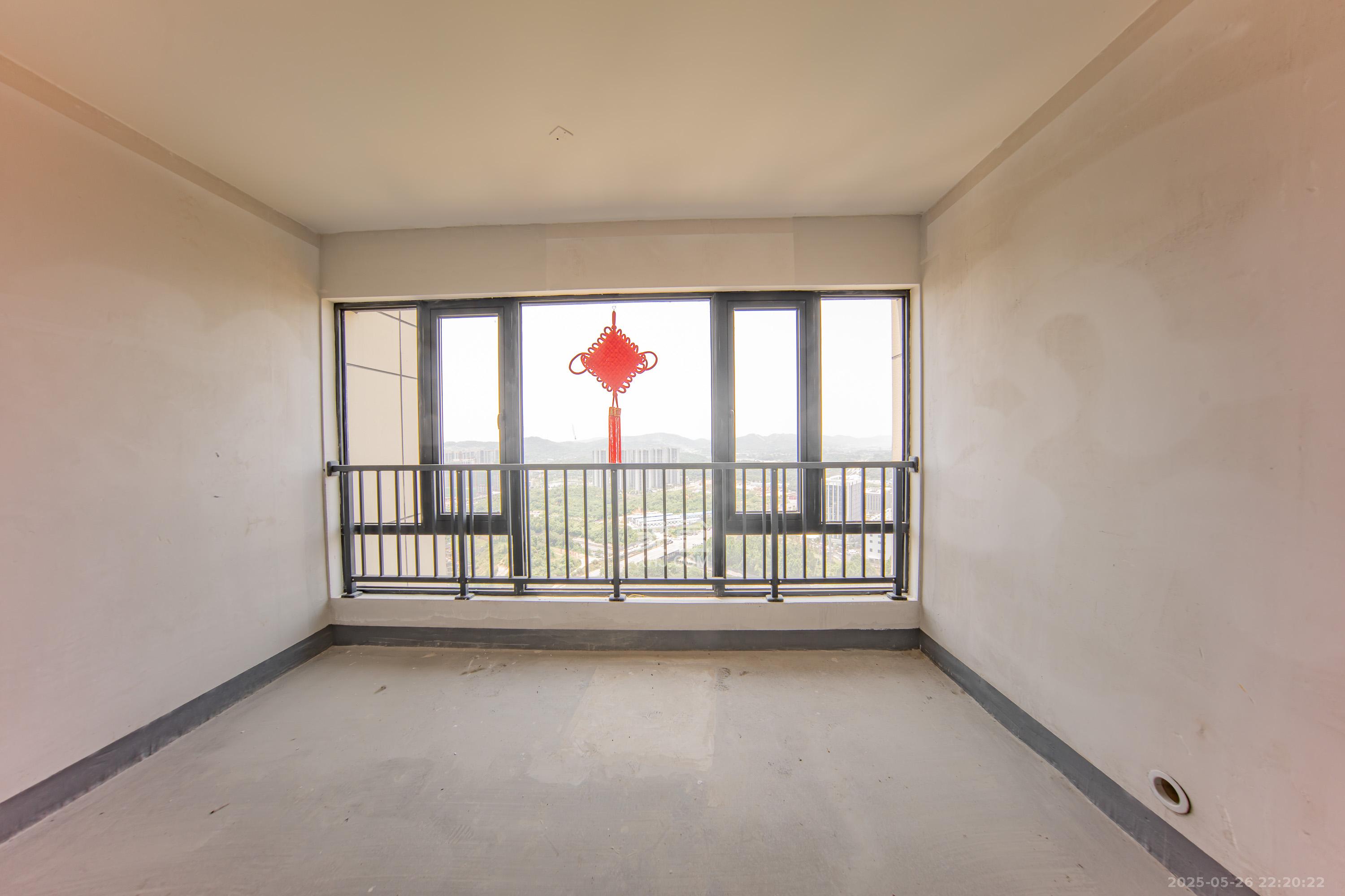 建投象山国际  4室2厅2卫   147.00万阳台