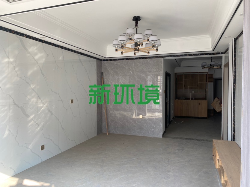 龙源华城  3室2厅2卫   75.00万客厅