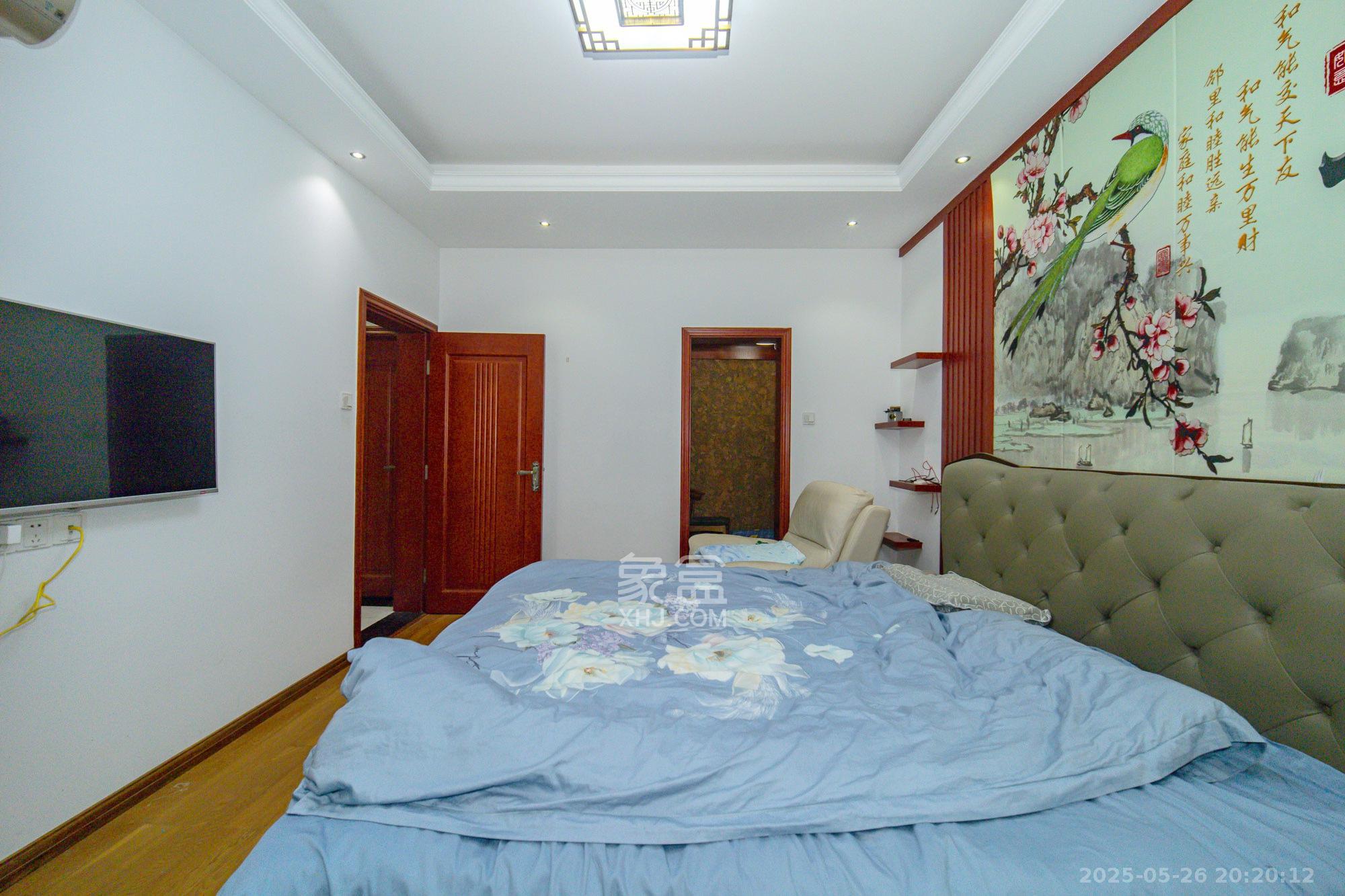 楚天世纪城东苑  3室2厅2卫    88.0万 楚天世纪城东苑  3室2厅2卫    88.0万卧室