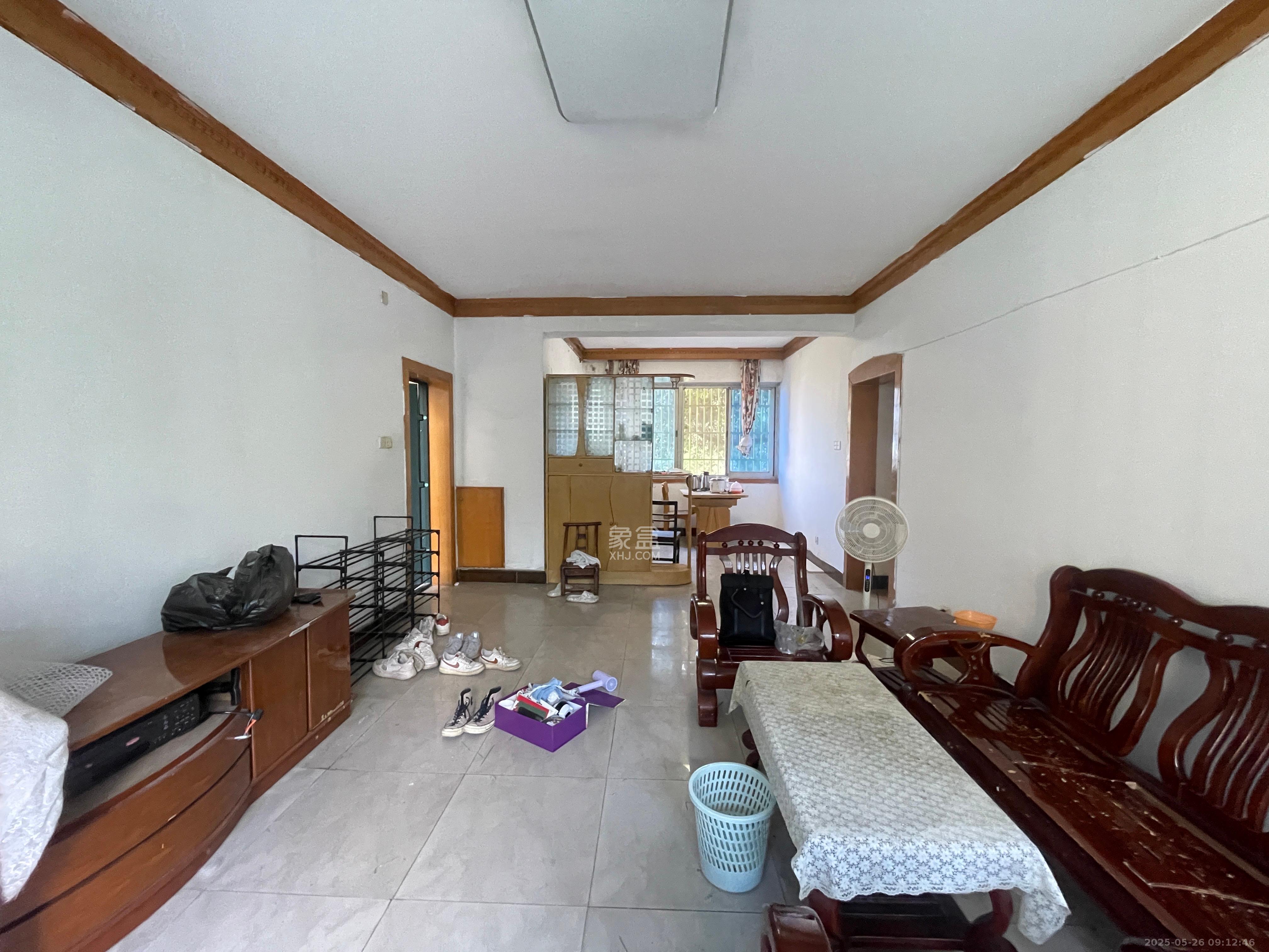 二机小区  3室2厅1卫   1600.00元/月室内图