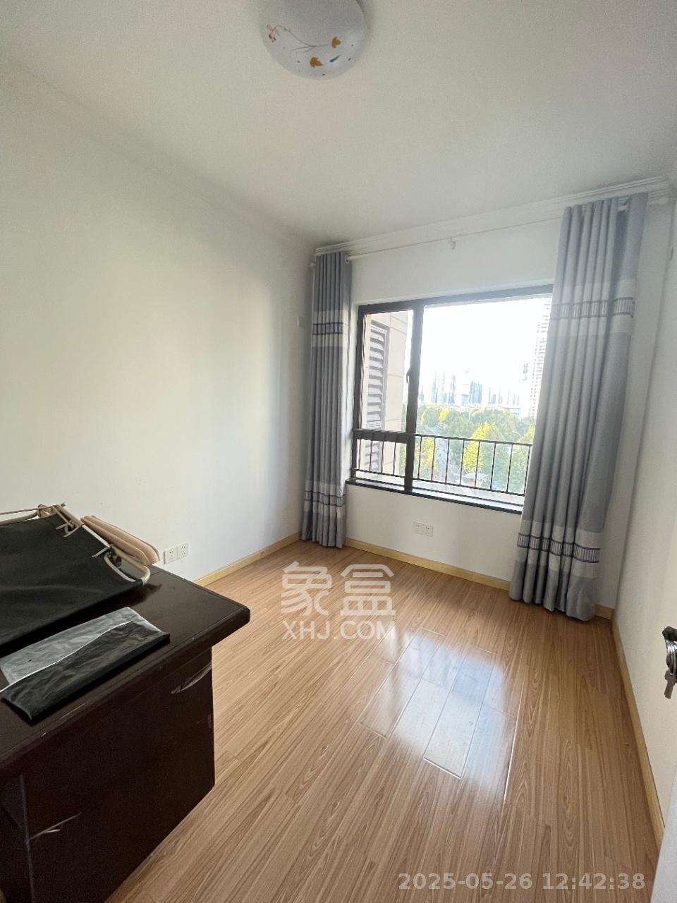 卓越浅水湾 4室2厅2卫 3260.0元/月 卓越浅水湾 4室2厅2卫 3260.0元/月室内图