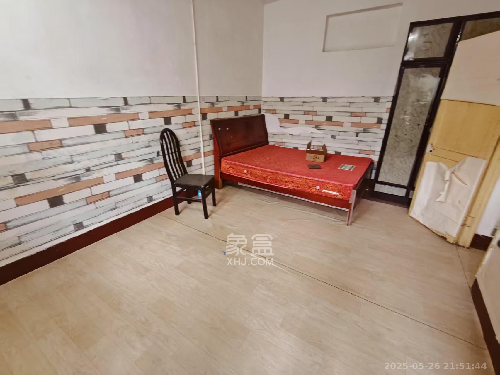 粮二库宿舍 1室0厅0卫 1000.0元/月 粮二库宿舍 1室0厅0卫 1000.0元/月室内图