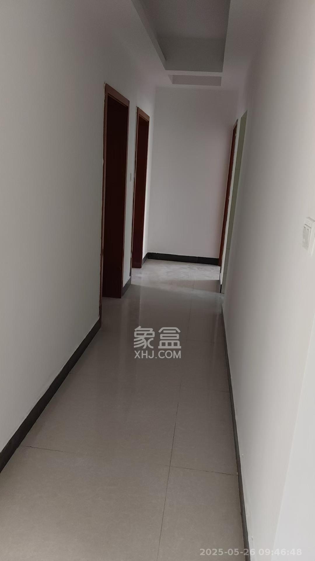 新路小区  3室2厅1卫   2000.00元/月室内图