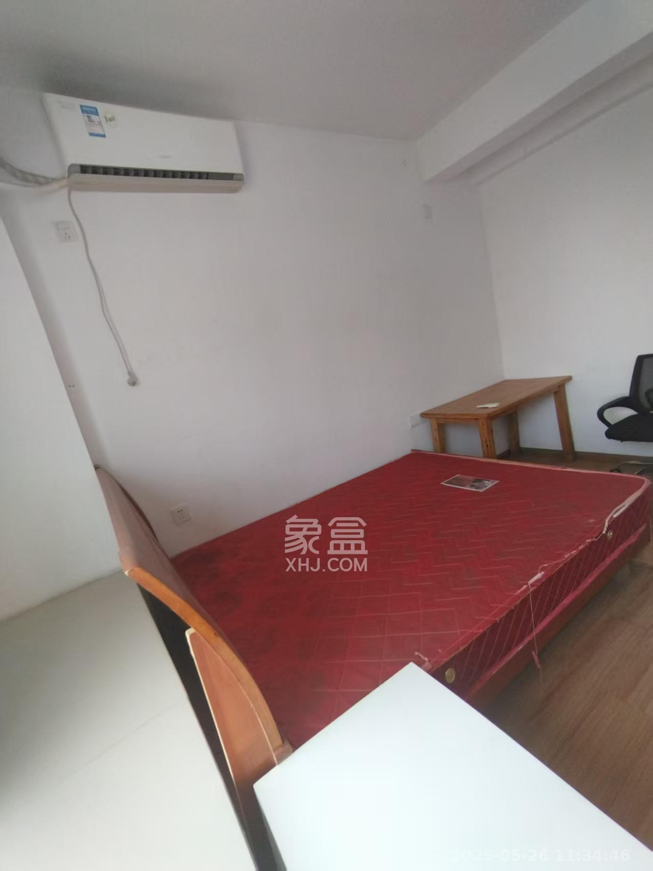 华润凤凰城三期 3室2厅2卫 1600.0元/月 华润凤凰城三期 3室2厅2卫 1600.0元/月室内图