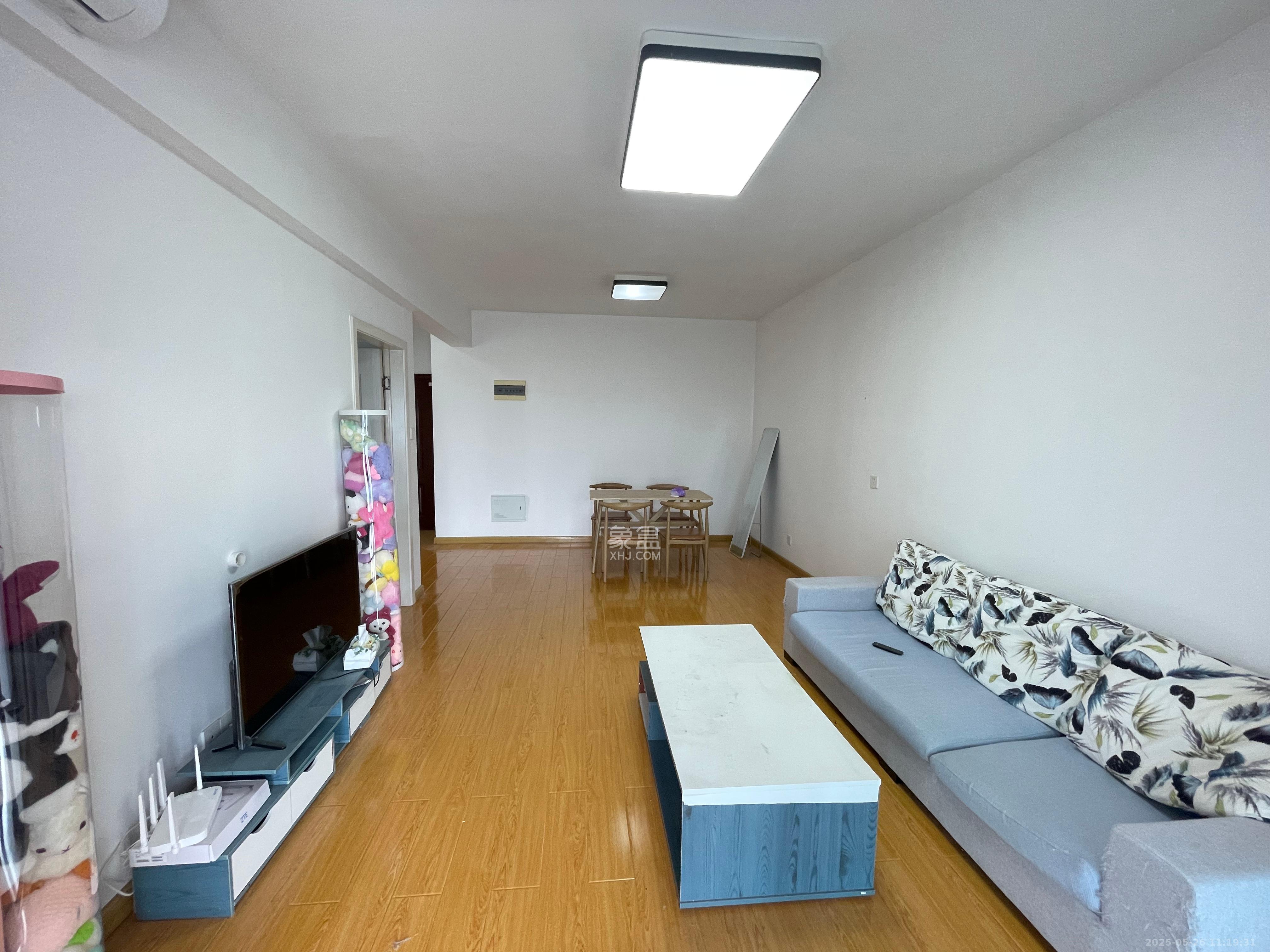 荣泰广场  2室2厅1卫   2100.00元/月室内图