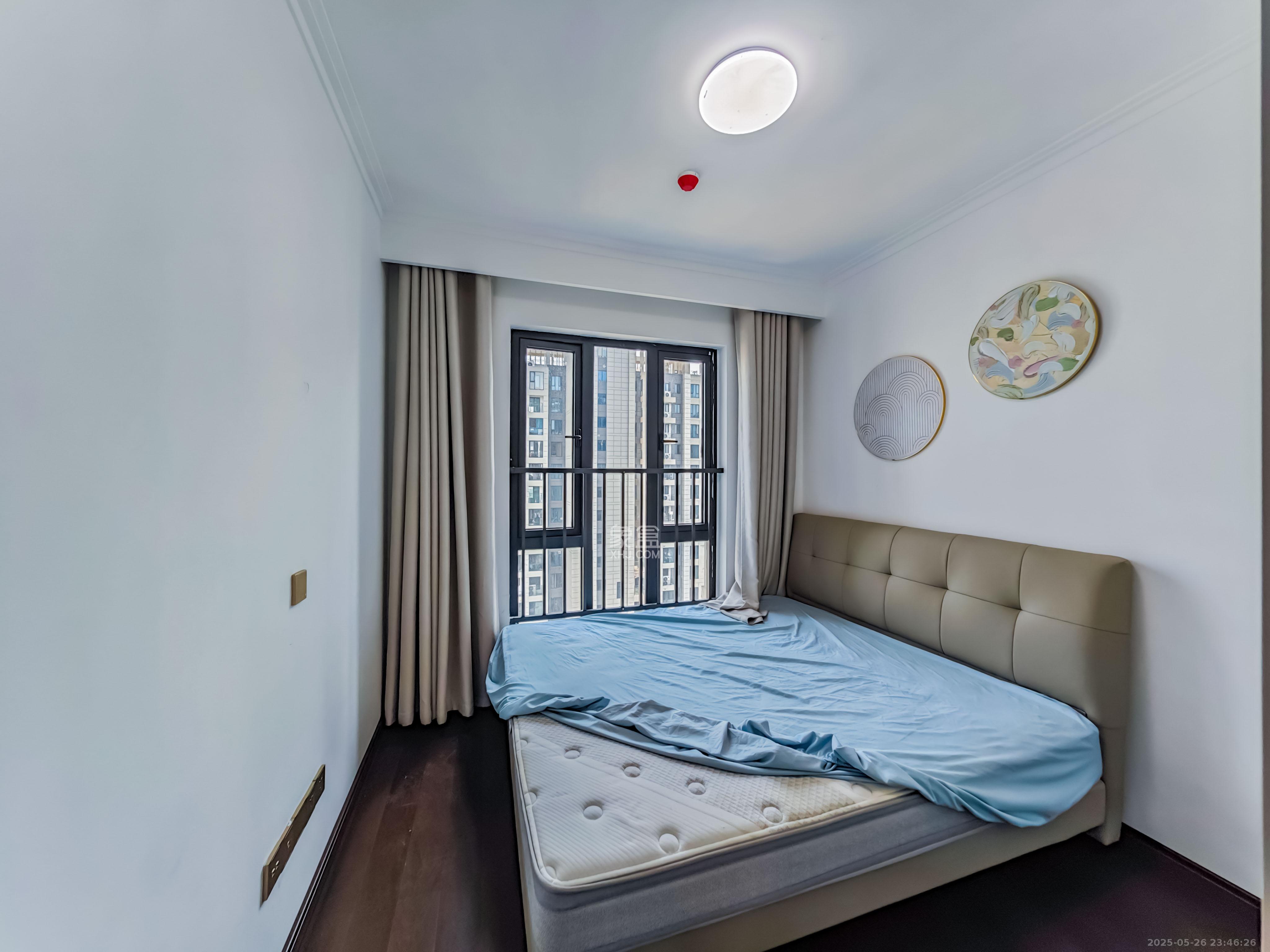 绿地长沙城际空间站(柏仕佳苑) 4室2厅2卫 185.0万 绿地长沙城际空间站(柏仕佳苑) 4室2厅2卫 185.0万卧室