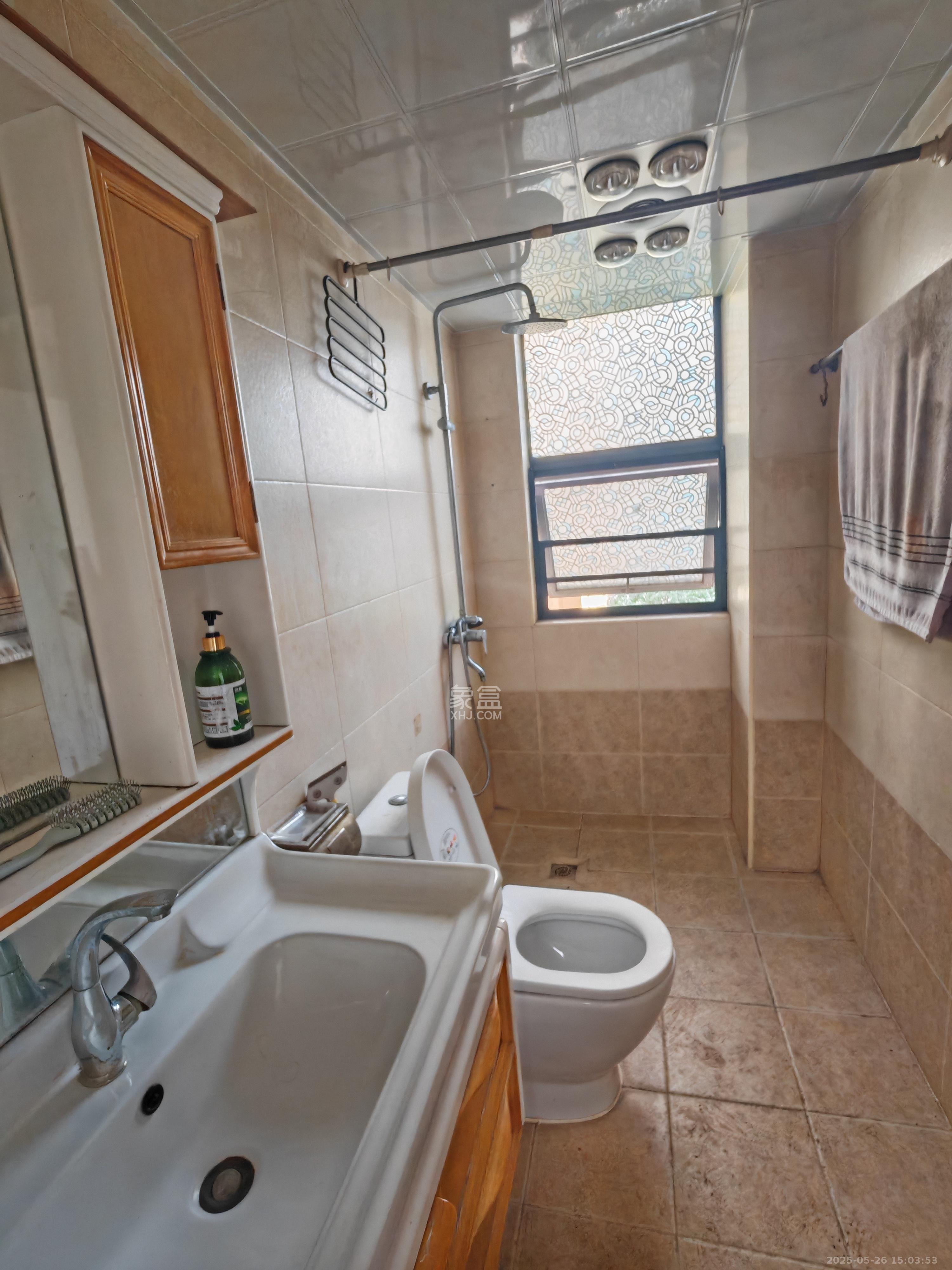 天鸿天府(天鸿中央大院)  4室2厅2卫    2900.0元/月 天鸿天府(天鸿中央大院)  4室2厅2卫    2900.0元/月室内图