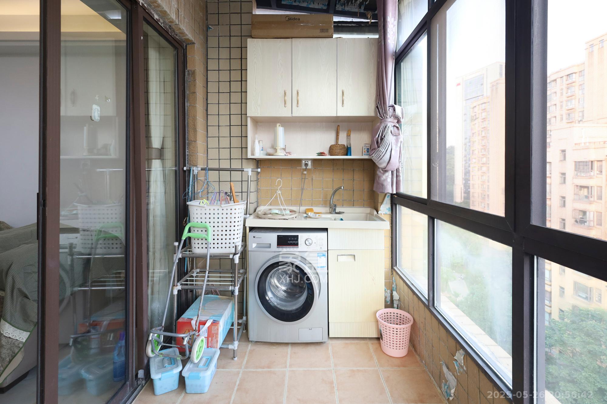 山语城二期 3室2厅1卫 63.0万 山语城二期 3室2厅1卫 63.0万阳台