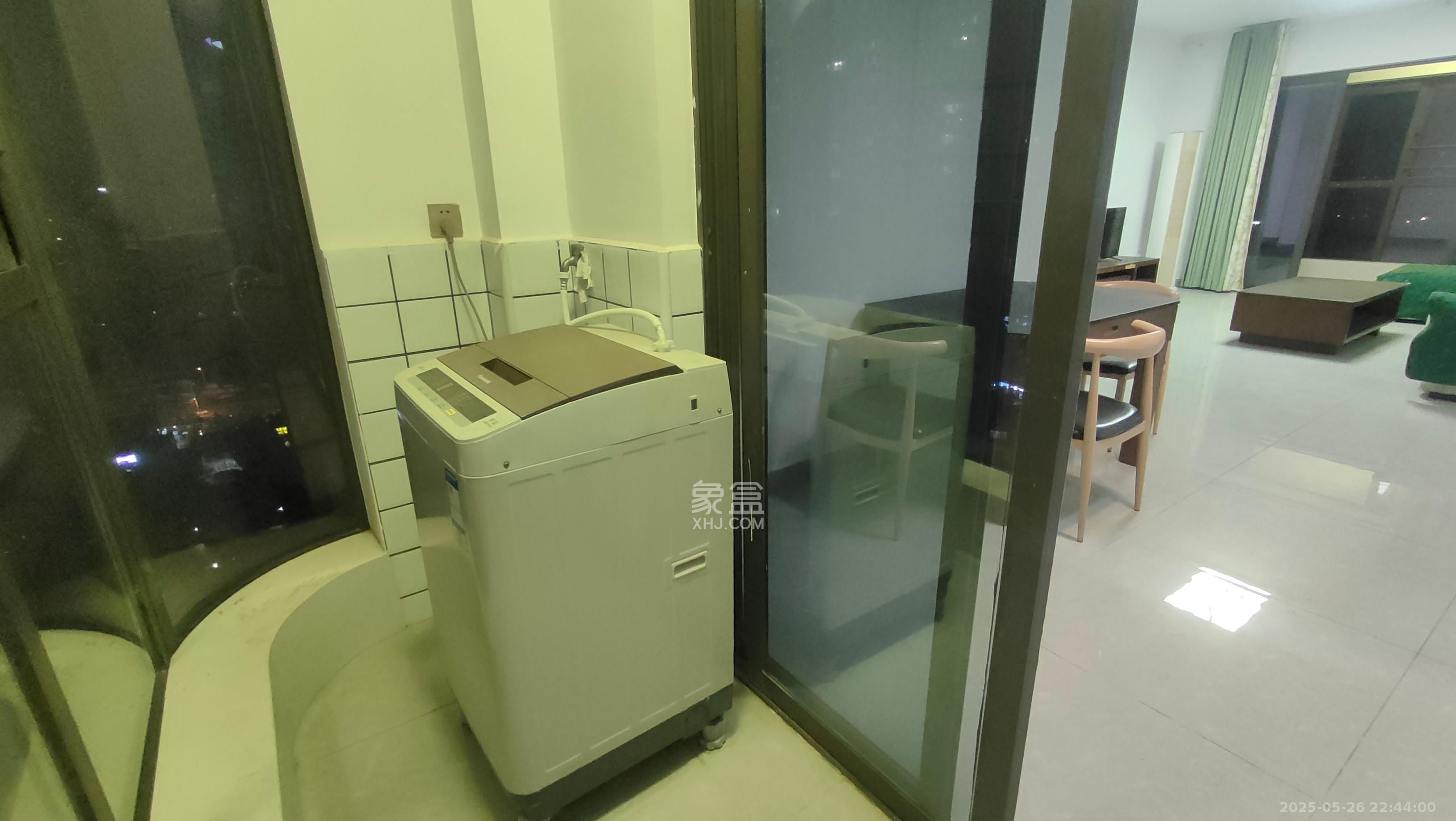 润和美郡（润和紫郡五期）  5室2厅2卫   2500.00元/月室内图