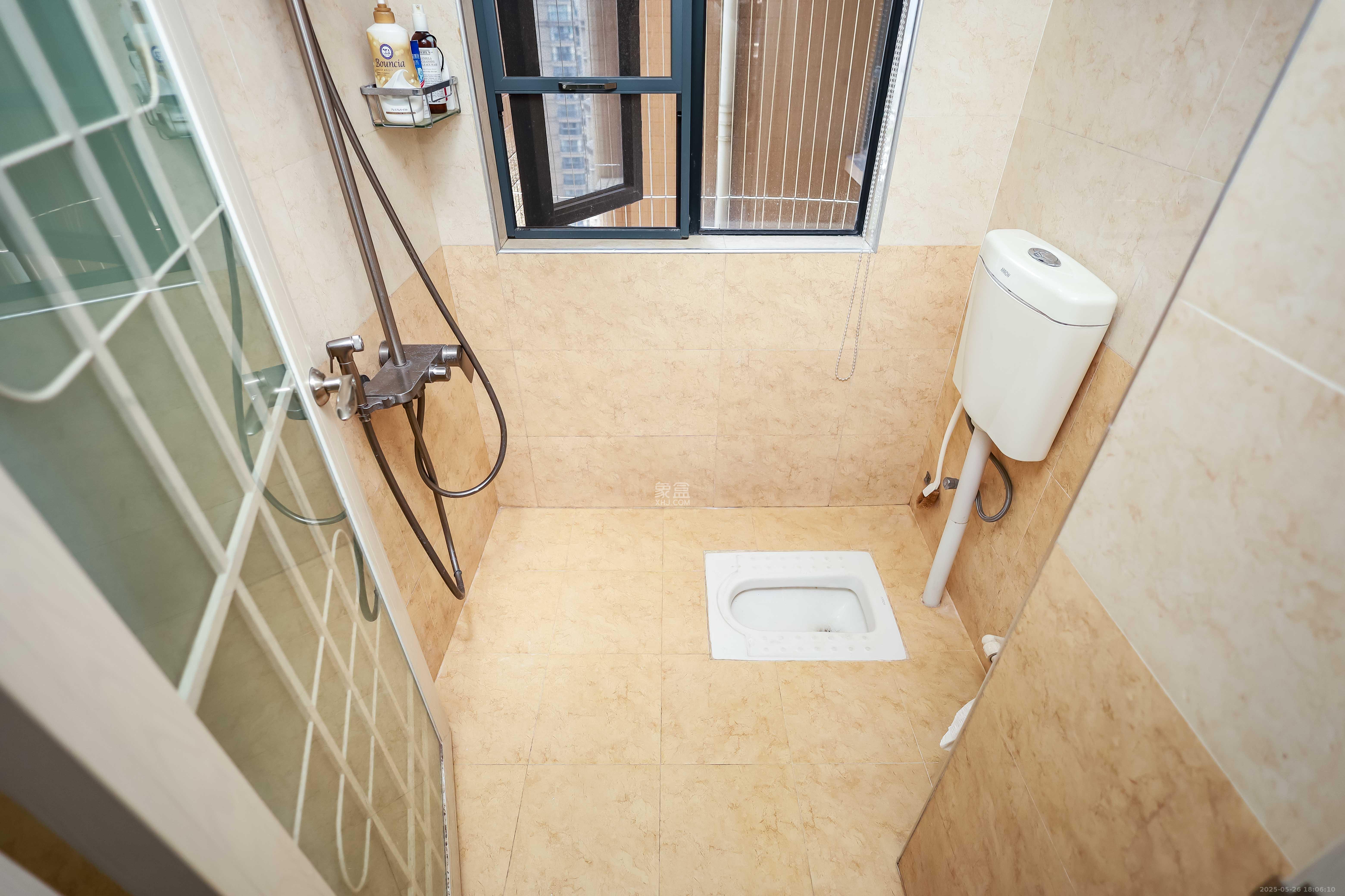 永祺西京  4室2厅2卫    165.0万 永祺西京  4室2厅2卫    165.0万卫生间