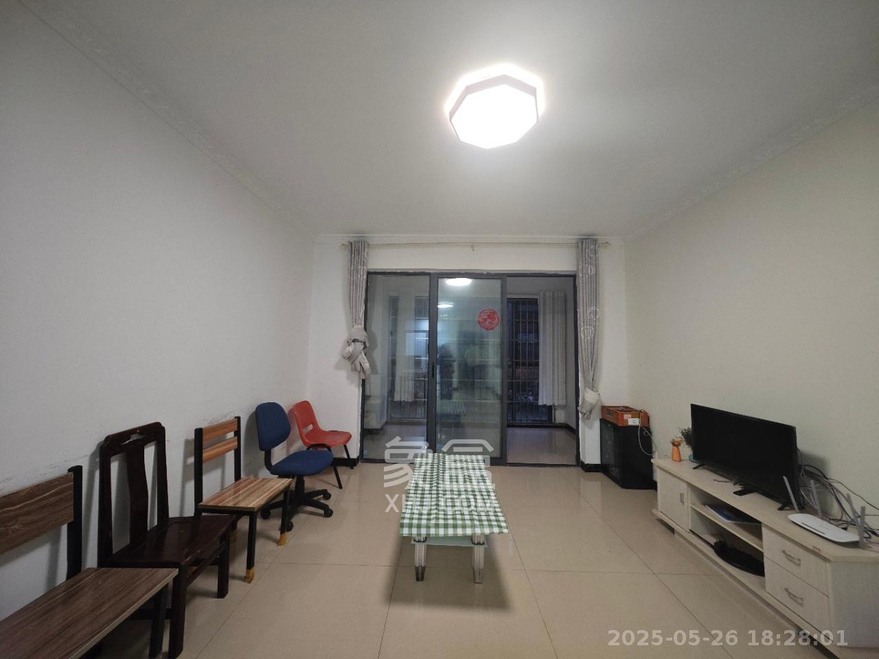 西湖鸿运佳苑  2室2厅2卫    2500.0元/月 西湖鸿运佳苑  2室2厅2卫    2500.0元/月