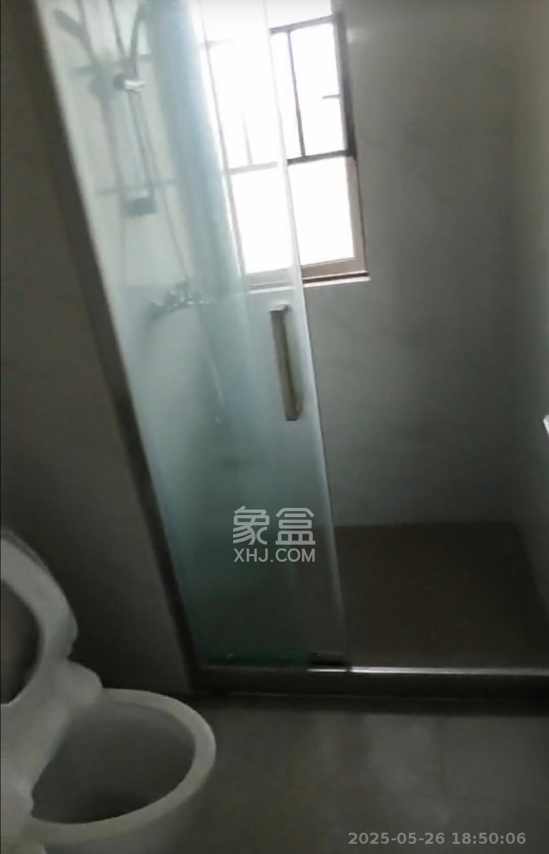 招商华发依云曦城  4室2厅2卫    3000.0元/月室内图