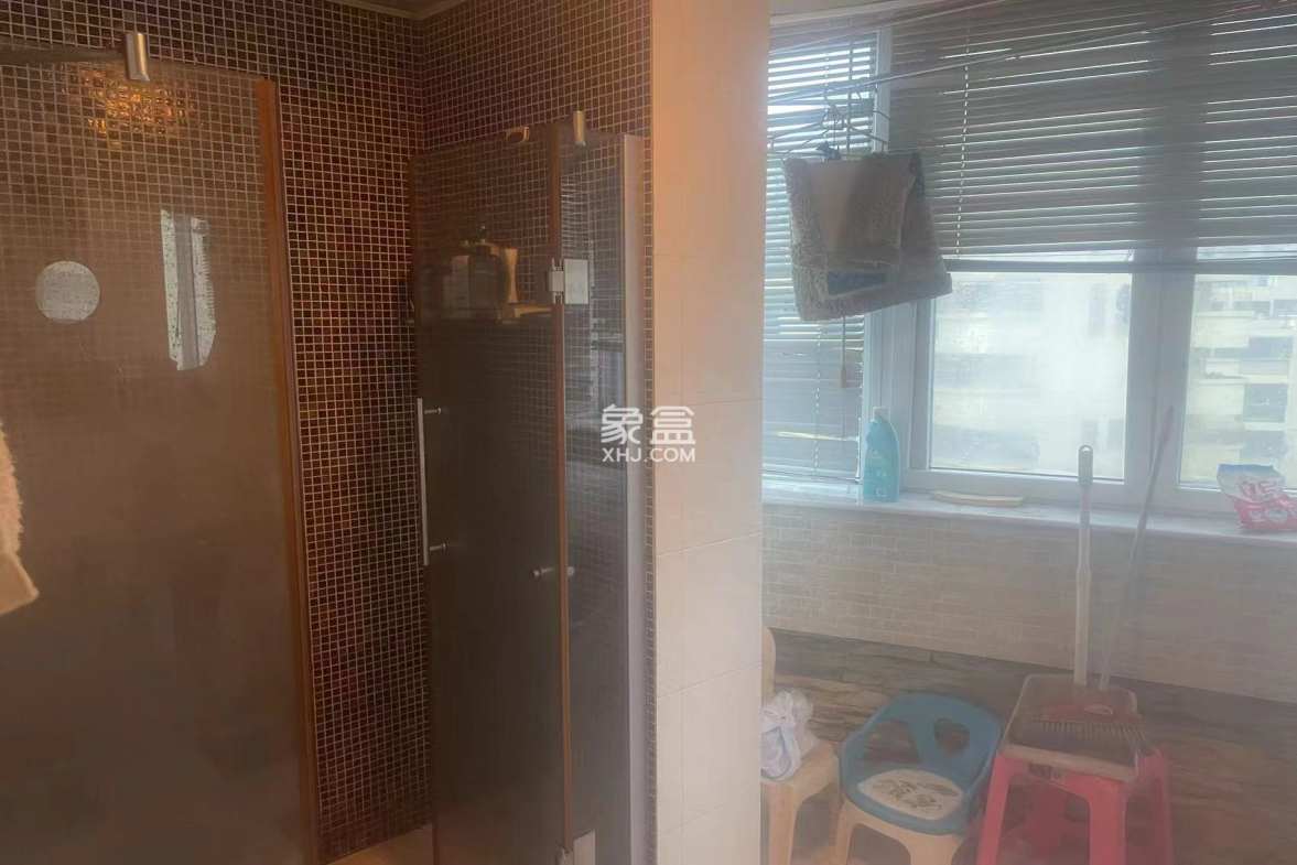 百金城小区 3室2厅2卫 4200.0元/月 百金城小区 3室2厅2卫 4200.0元/月室内图