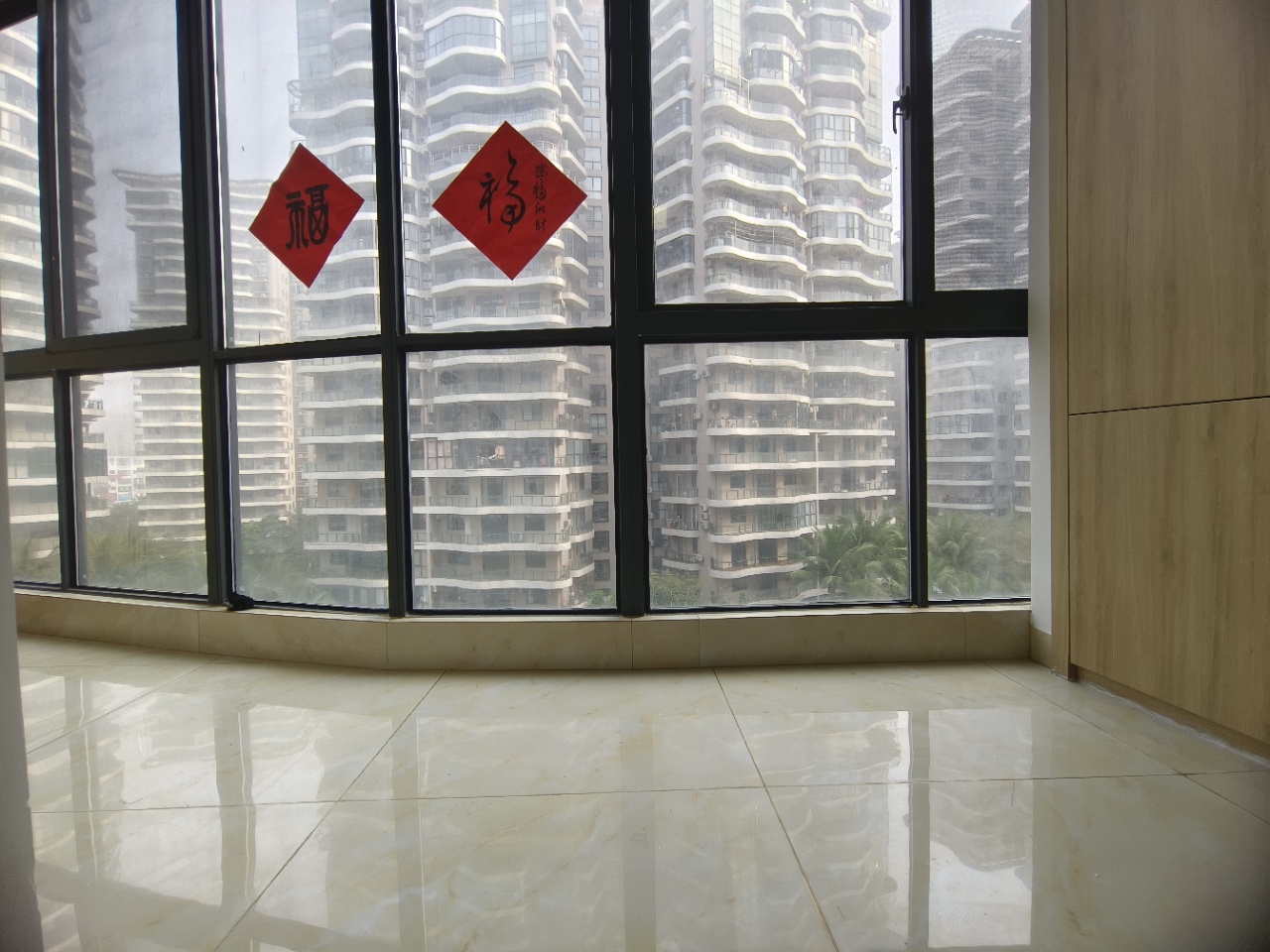 绿地海长流一期  3室2厅1卫    116.0万 绿地海长流一期  3室2厅1卫    116.0万室内图