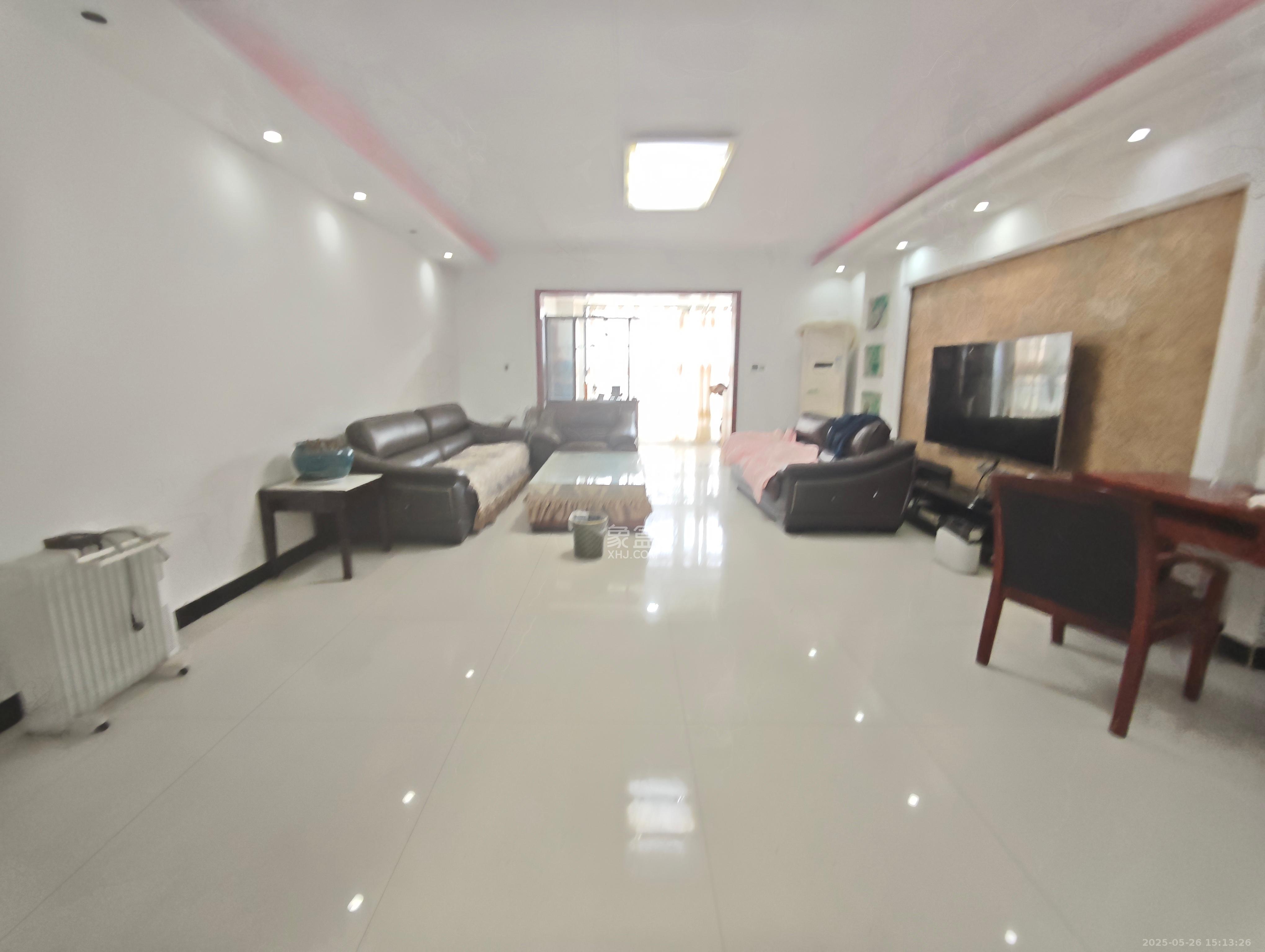 嘉宇盛世华章 3室2厅2卫 3500.0元/月 嘉宇盛世华章 3室2厅2卫 3500.0元/月室内图