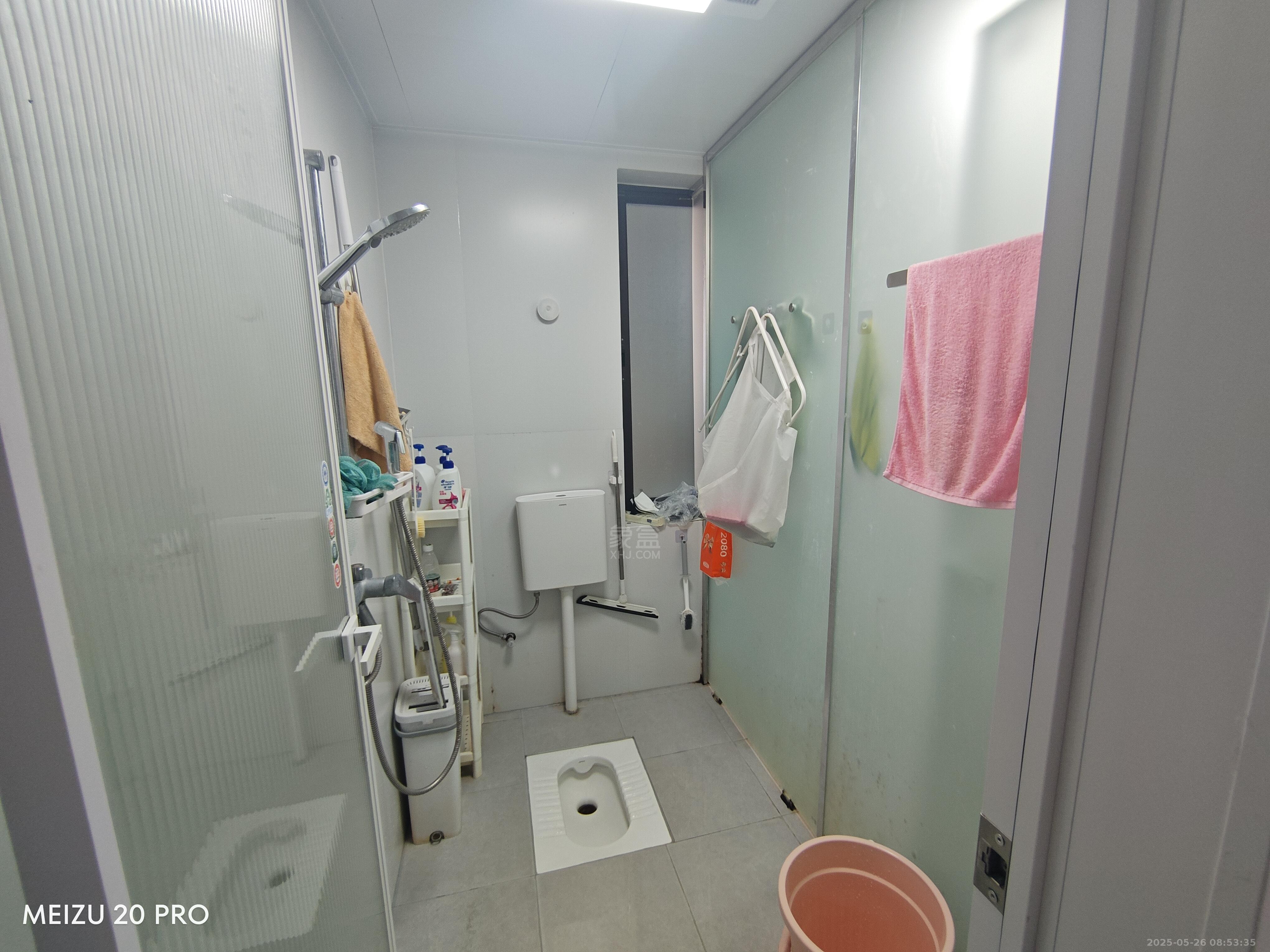 中海学府里 3室2厅2卫 1900.0元/月 中海学府里 3室2厅2卫 1900.0元/月室内图