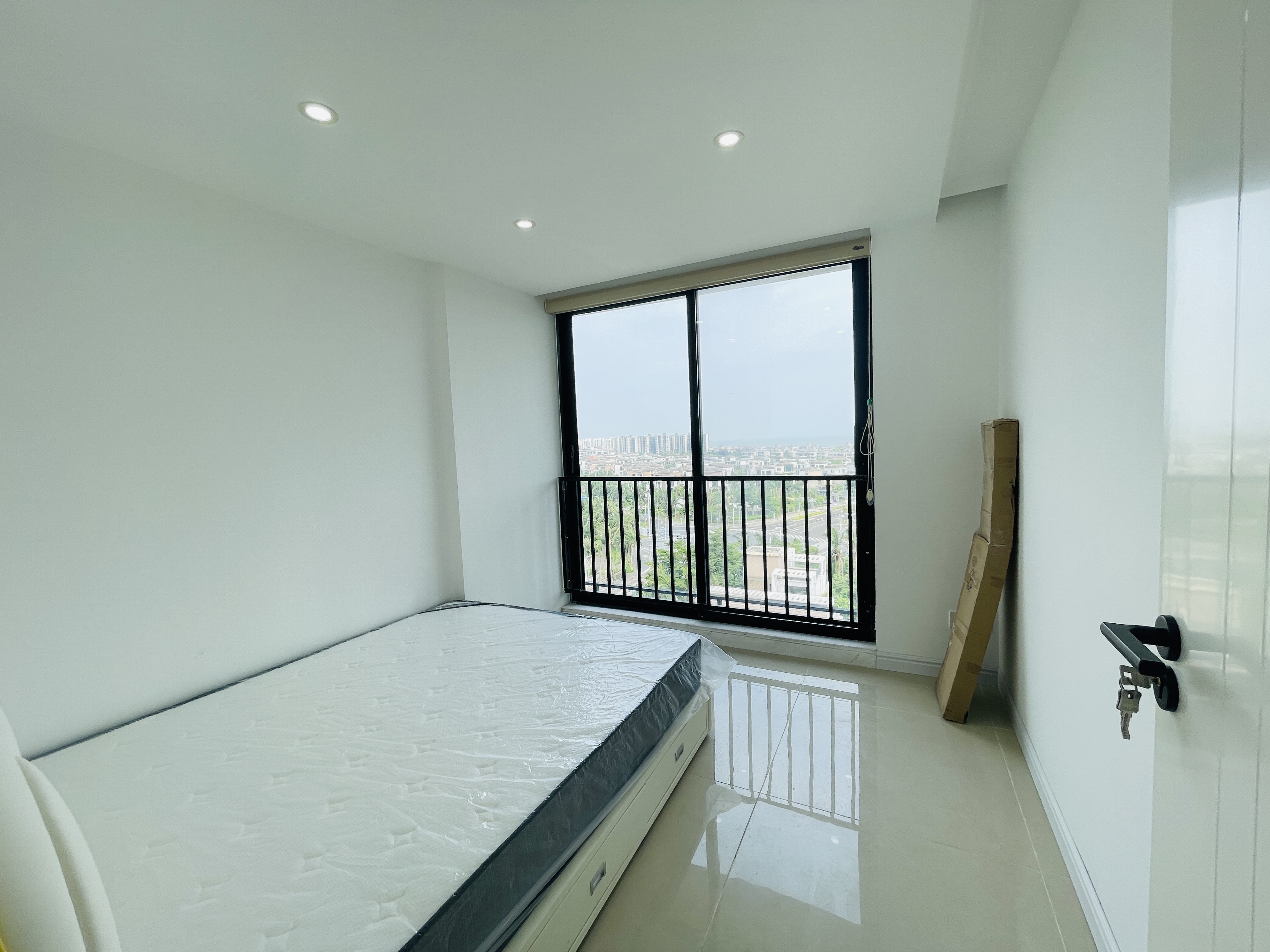 海景壹号  4室2厅1卫   3500.00元/月室内图