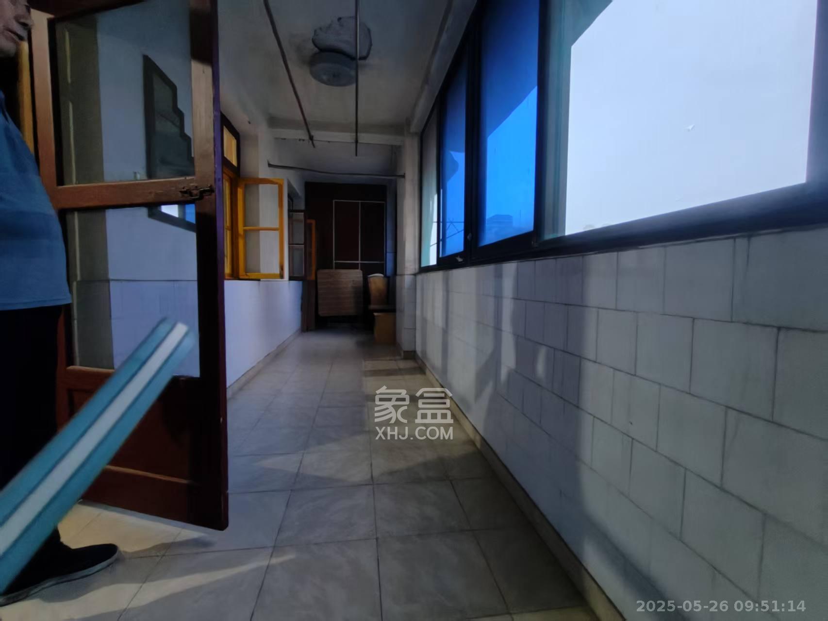 金叶公寓(原省烟草公司宿舍) 3室1厅1卫 1650.0元/月 金叶公寓(原省烟草公司宿舍) 3室1厅1卫 1650.0元/月室内图