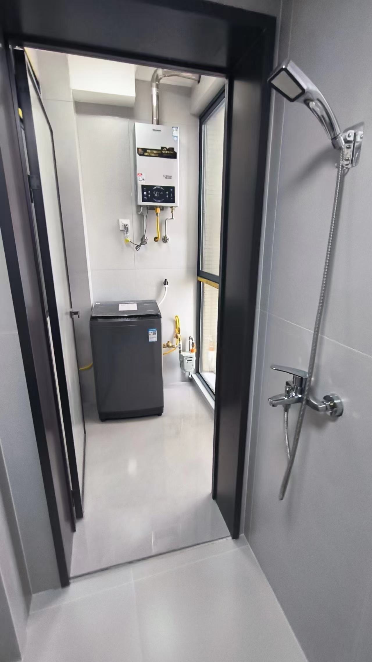 互助小区电梯房  2室2厅1卫   1500.00元/月室内图
