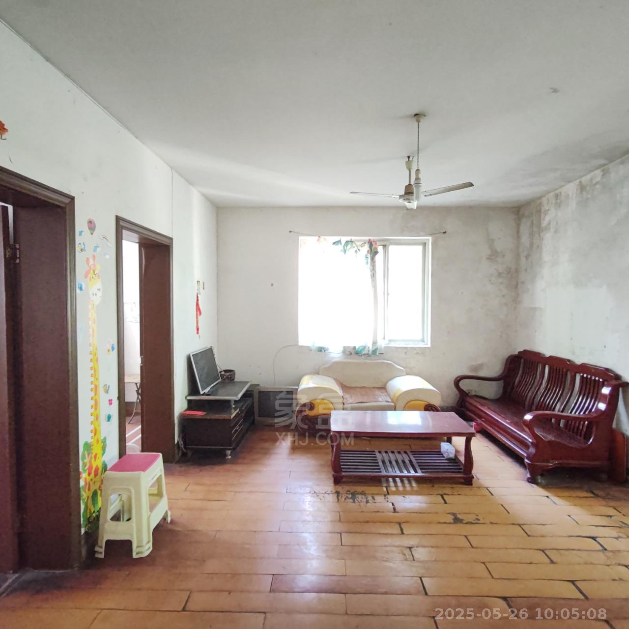 佳信小区 2室1厅1卫 600.0元/月 佳信小区 2室1厅1卫 600.0元/月室内图