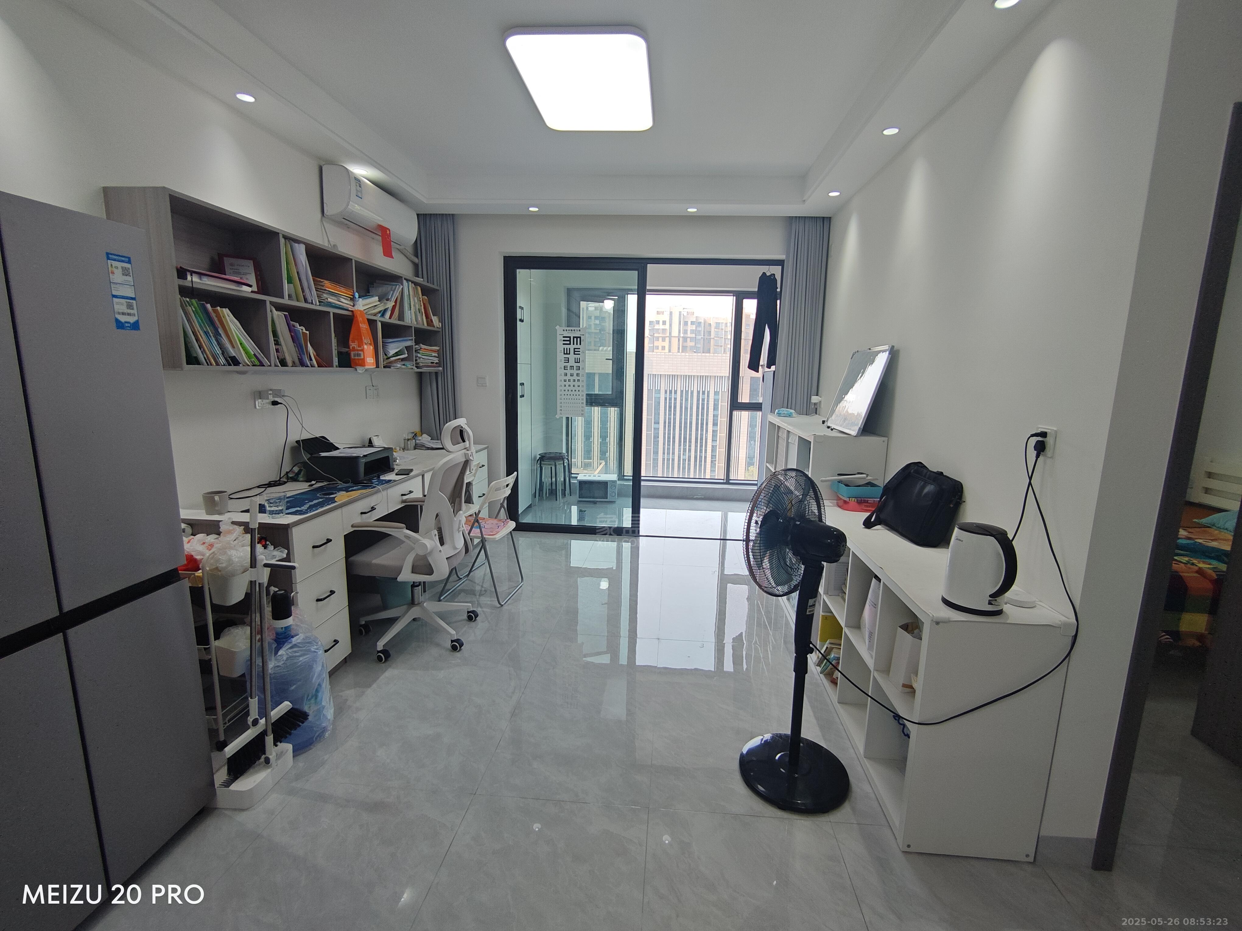 中海学府里 3室2厅2卫 1900.0元/月 中海学府里 3室2厅2卫 1900.0元/月室内图