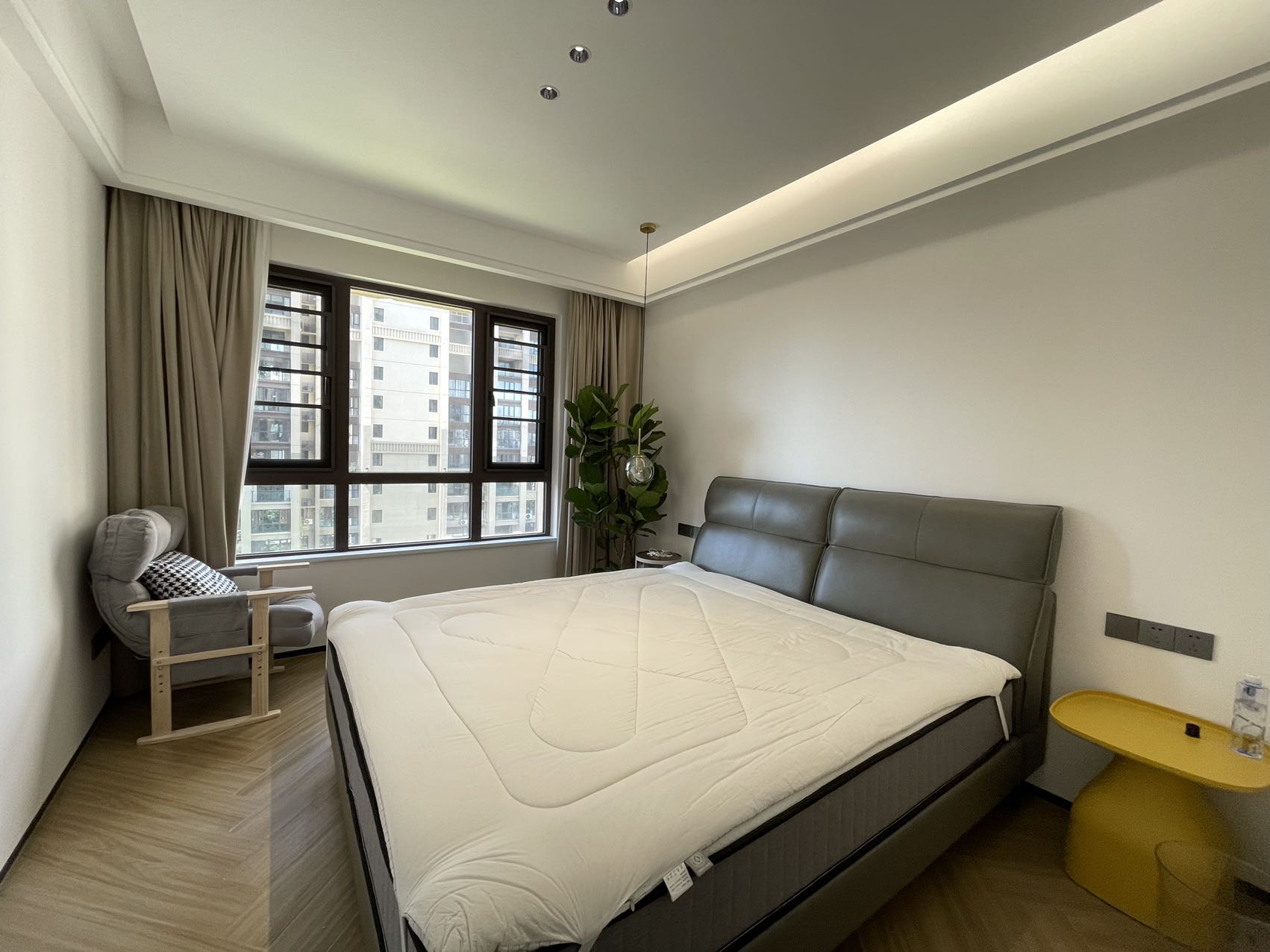 恩祥新城 4室2厅2卫 6200.0元/月 恩祥新城 4室2厅2卫 6200.0元/月室内图