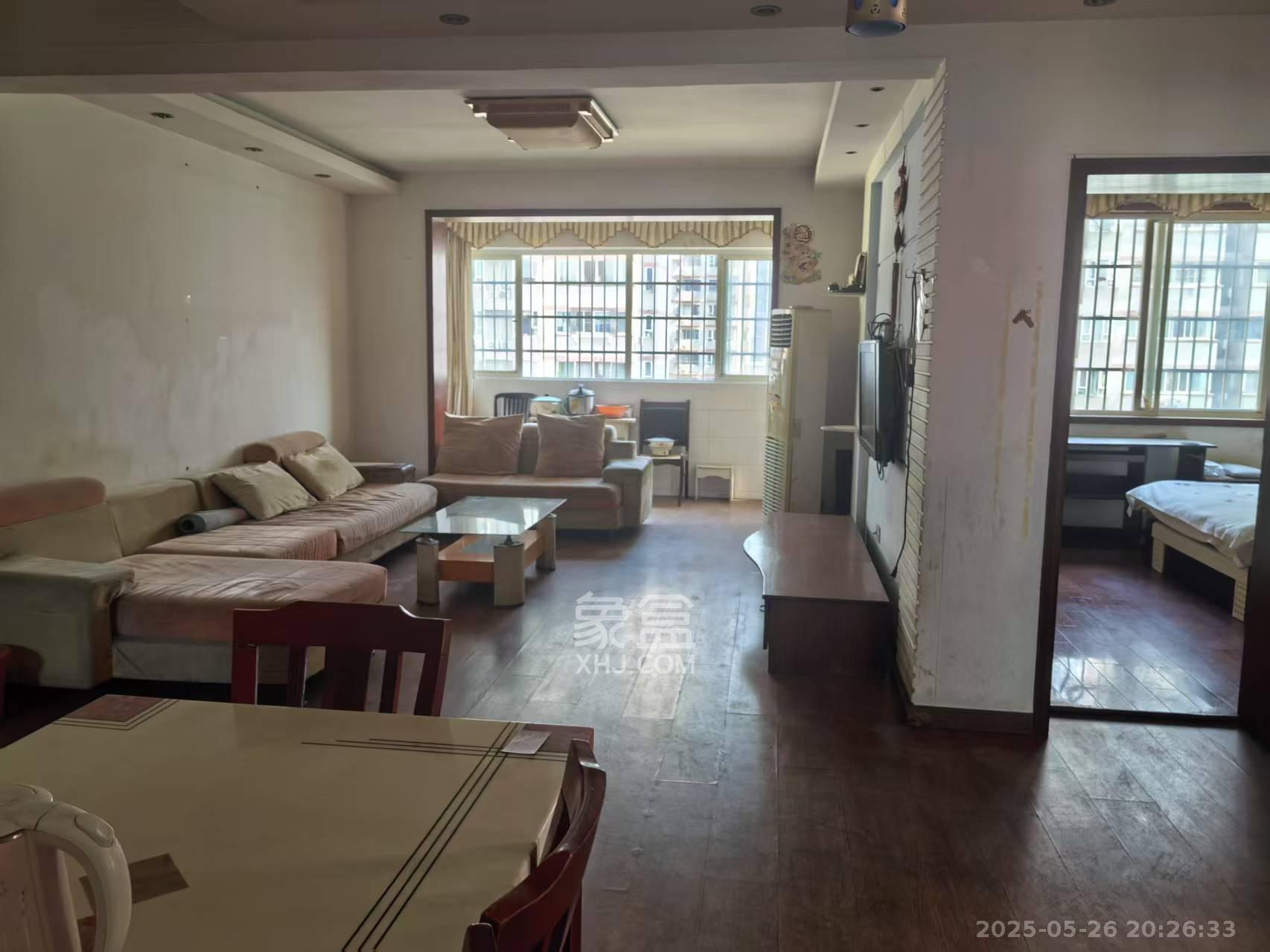 富绿新村  3室2厅2卫   1700.00元/月室内图