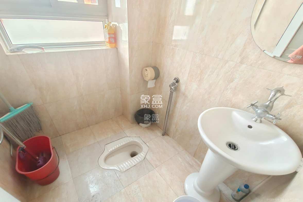 朝阳欣园 3室1厅2卫 3600.0元/月 朝阳欣园 3室1厅2卫 3600.0元/月室内图