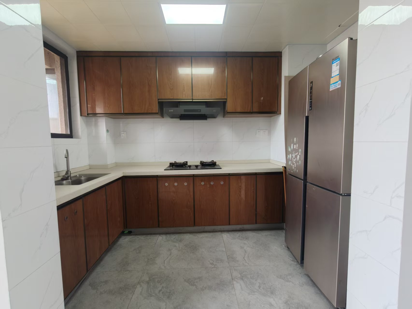 恩祥新城 5室2厅2卫 4000.0元/月 恩祥新城 5室2厅2卫 4000.0元/月室内图