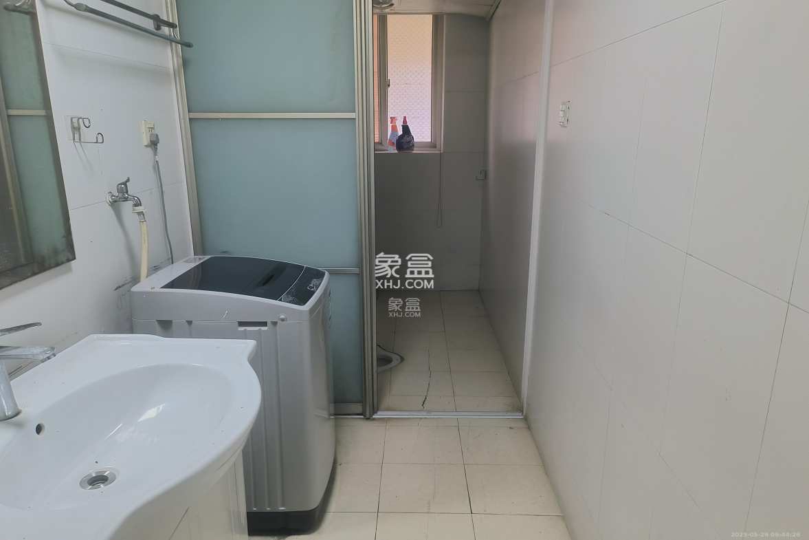 鑫邮小区 3室2厅2卫 2000.0元/月 鑫邮小区 3室2厅2卫 2000.0元/月室内图