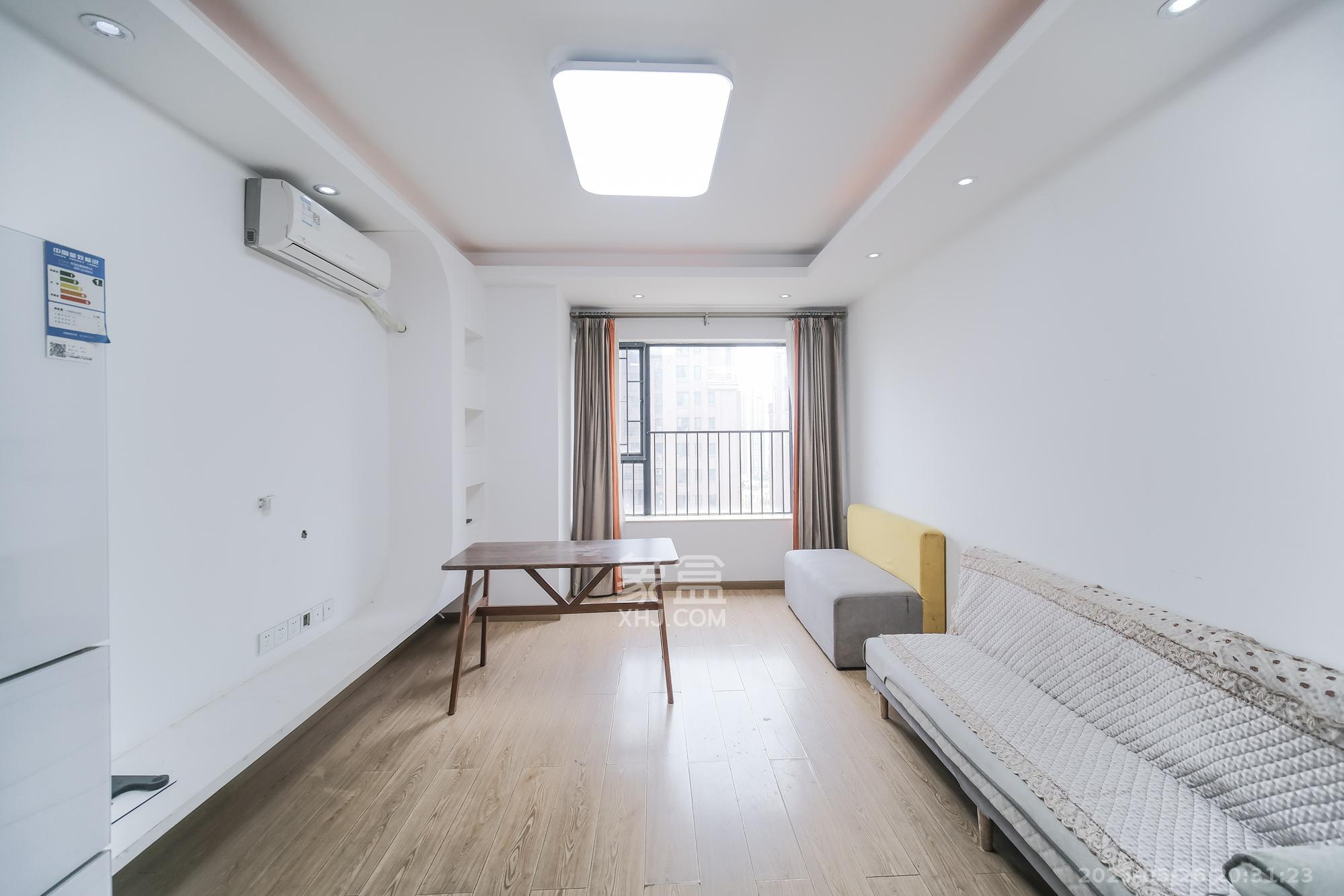 三一街区  2室2厅1卫    52.0万 三一街区  2室2厅1卫    52.0万