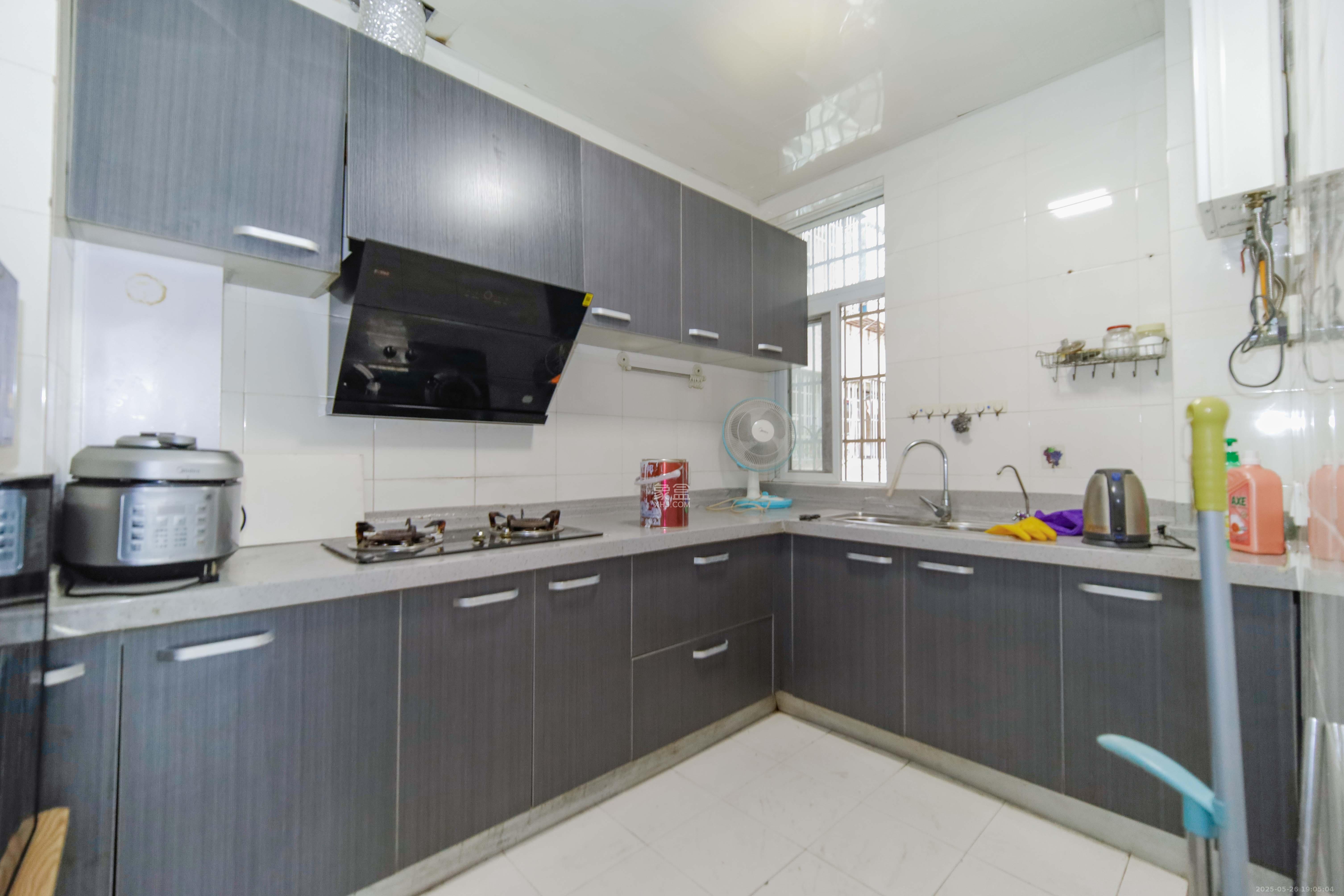 湘樟园小区(湘樟家园)  3室2厅1卫    65.5万 湘樟园小区(湘樟家园)  3室2厅1卫    65.5万厨房