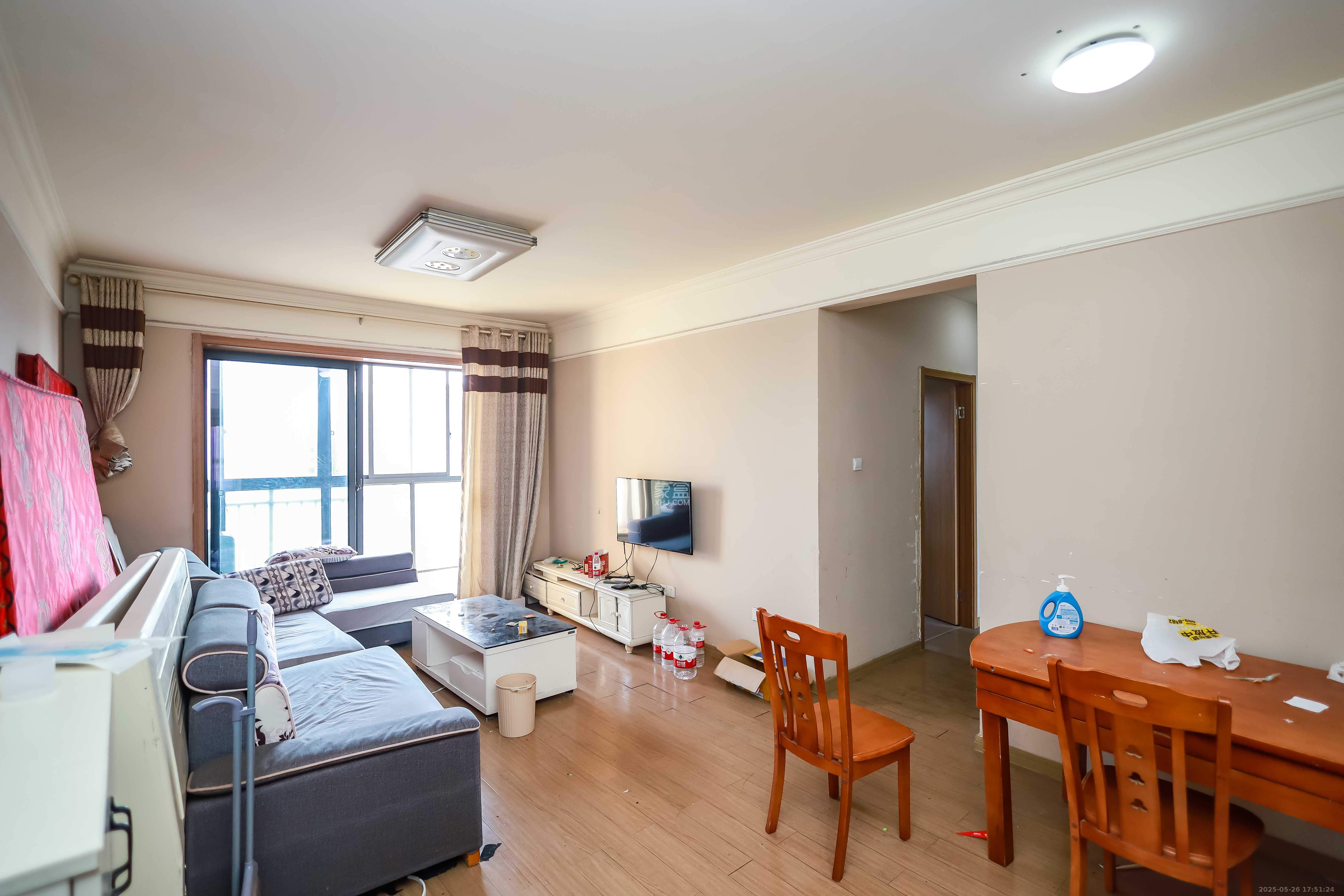 麓谷小镇 3室2厅2卫 71.5万 麓谷小镇 3室2厅2卫 71.5万客厅