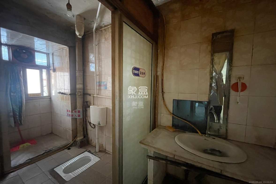 振湘小区 2室1厅1卫 2500.0元/月 振湘小区 2室1厅1卫 2500.0元/月室内图