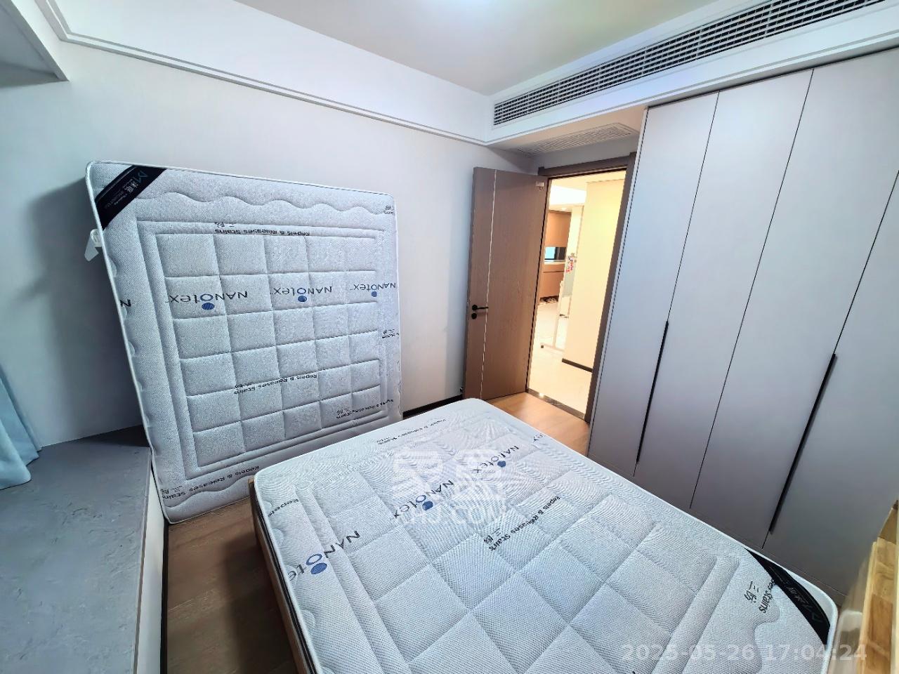 中海麓山境南区  3室2厅2卫   3100.00元/月室内图