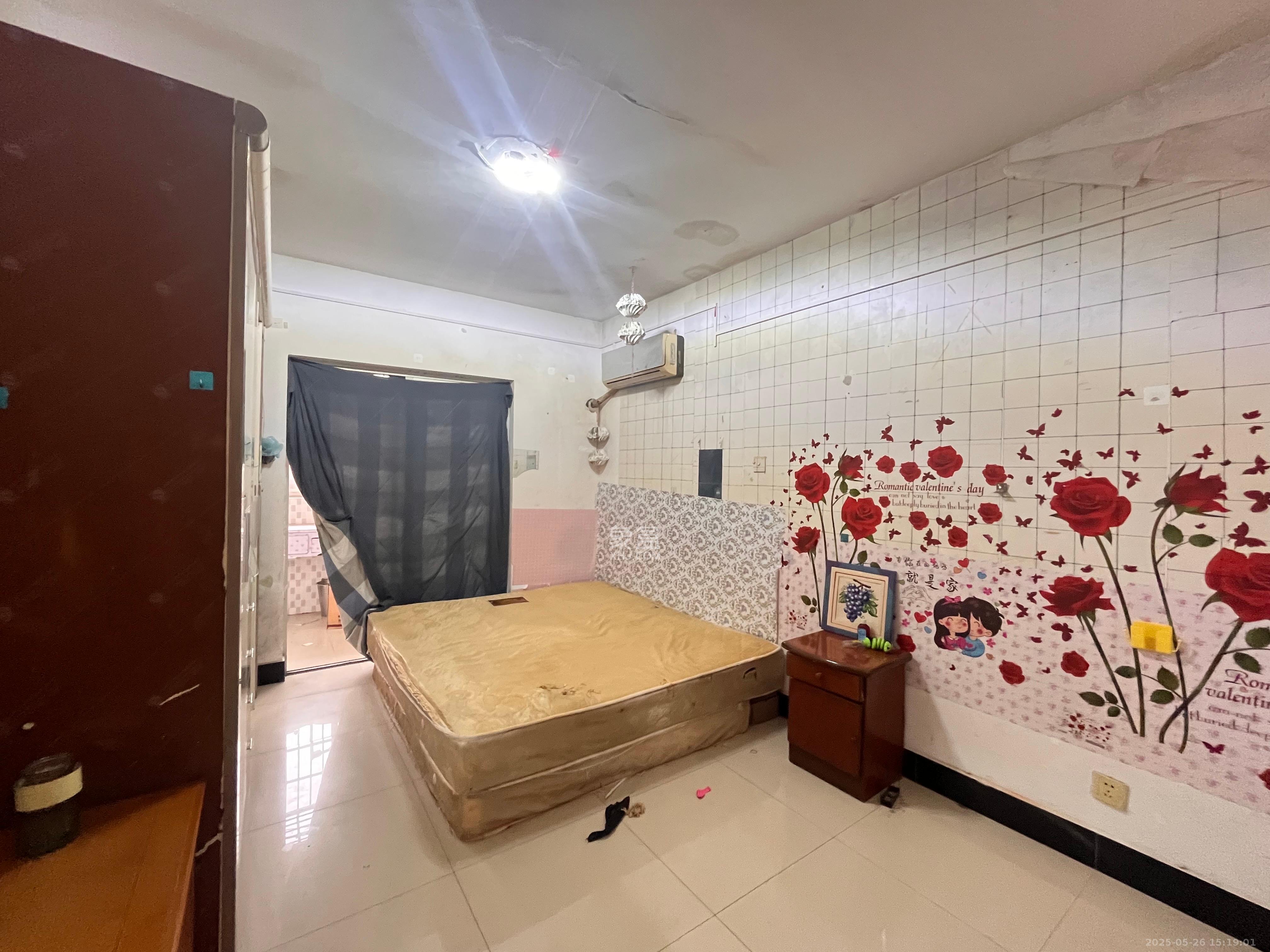 机械化宿舍 3室1厅1卫 1300.0元/月 机械化宿舍 3室1厅1卫 1300.0元/月室内图