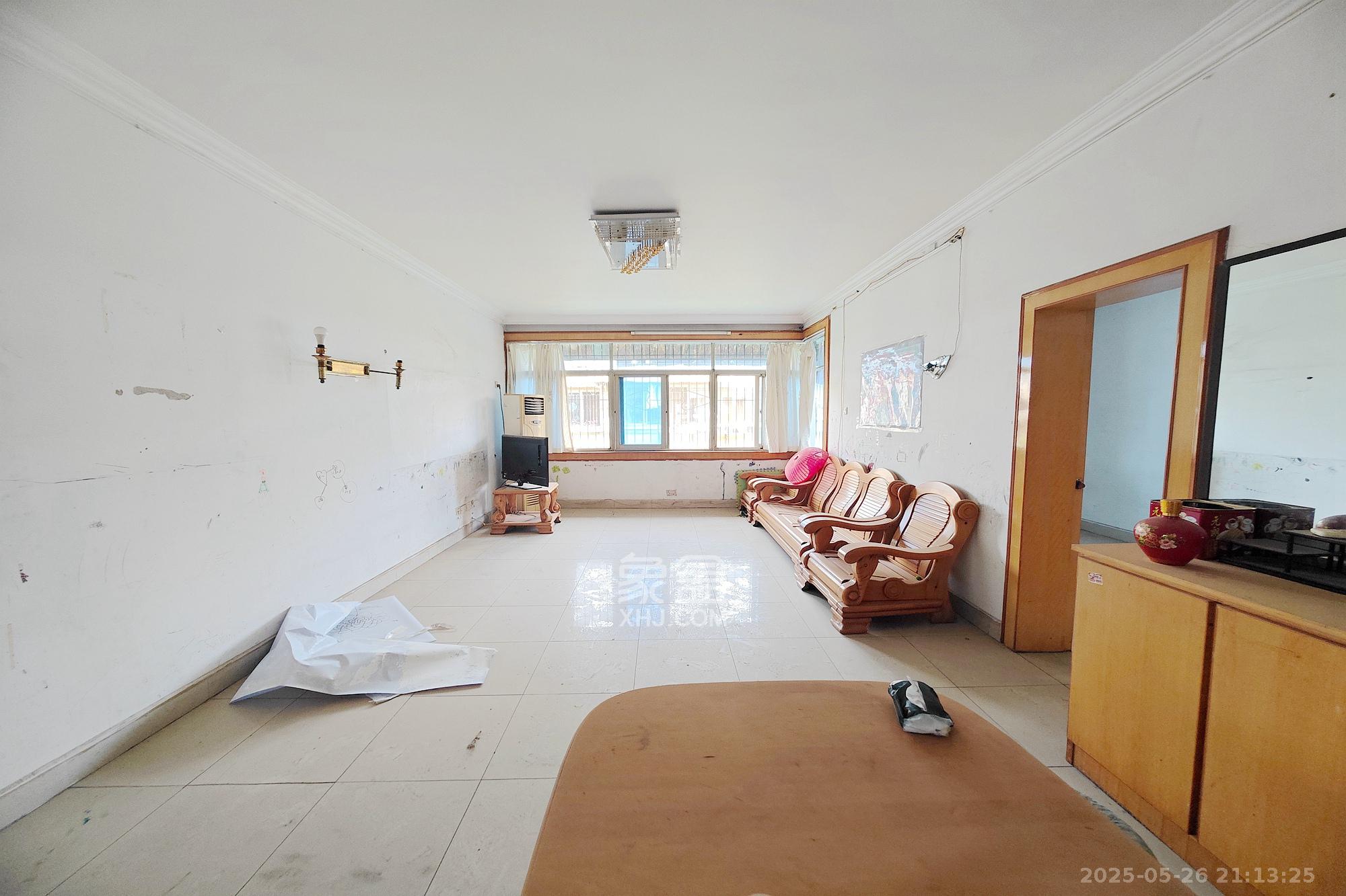 长沙市老干部休养所  4室2厅2卫    78.5万 长沙市老干部休养所  4室2厅2卫    78.5万客厅