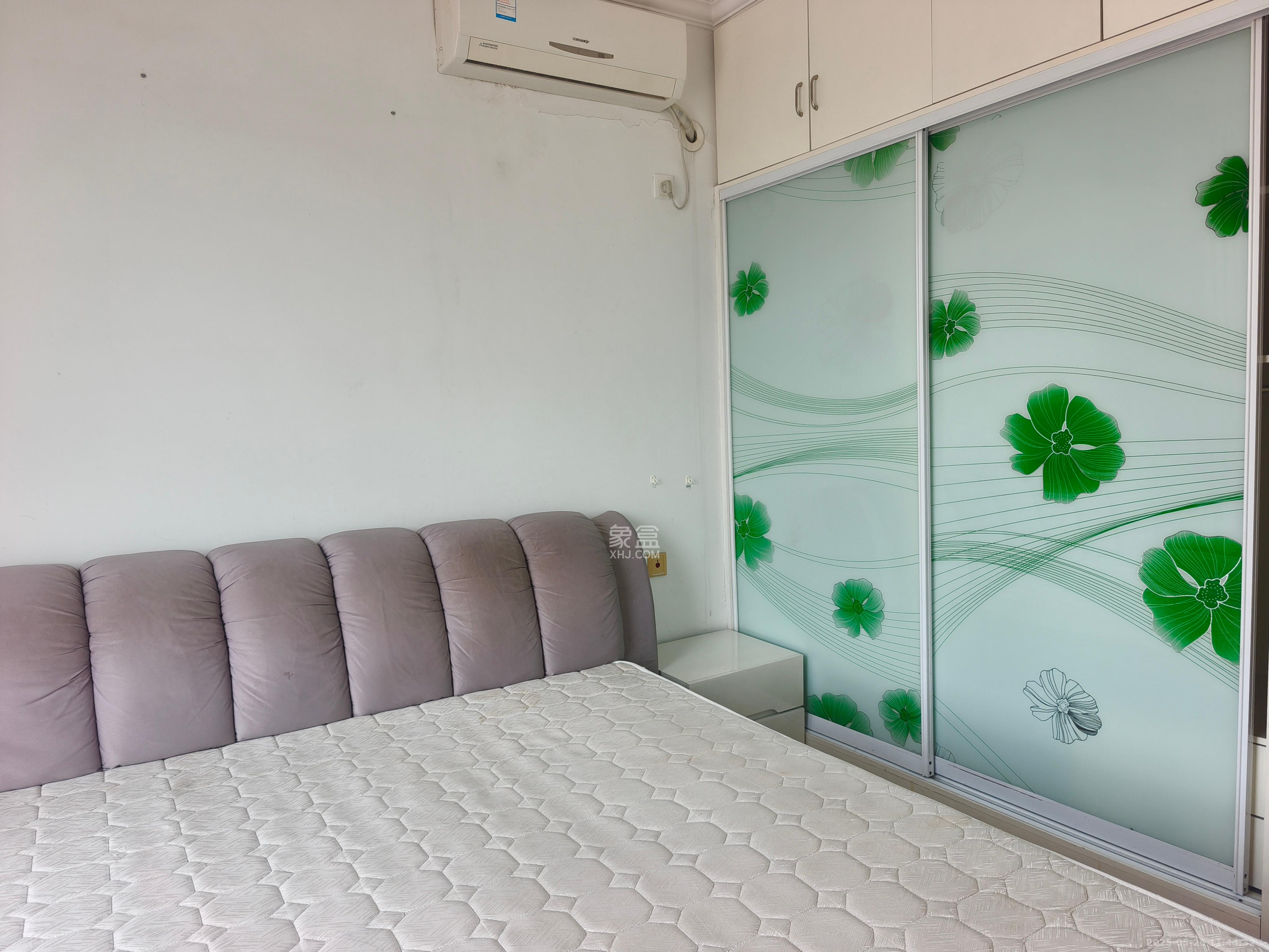 卓越蔚蓝海岸二期 2室1厅1卫 2500.0元/月 卓越蔚蓝海岸二期 2室1厅1卫 2500.0元/月室内图