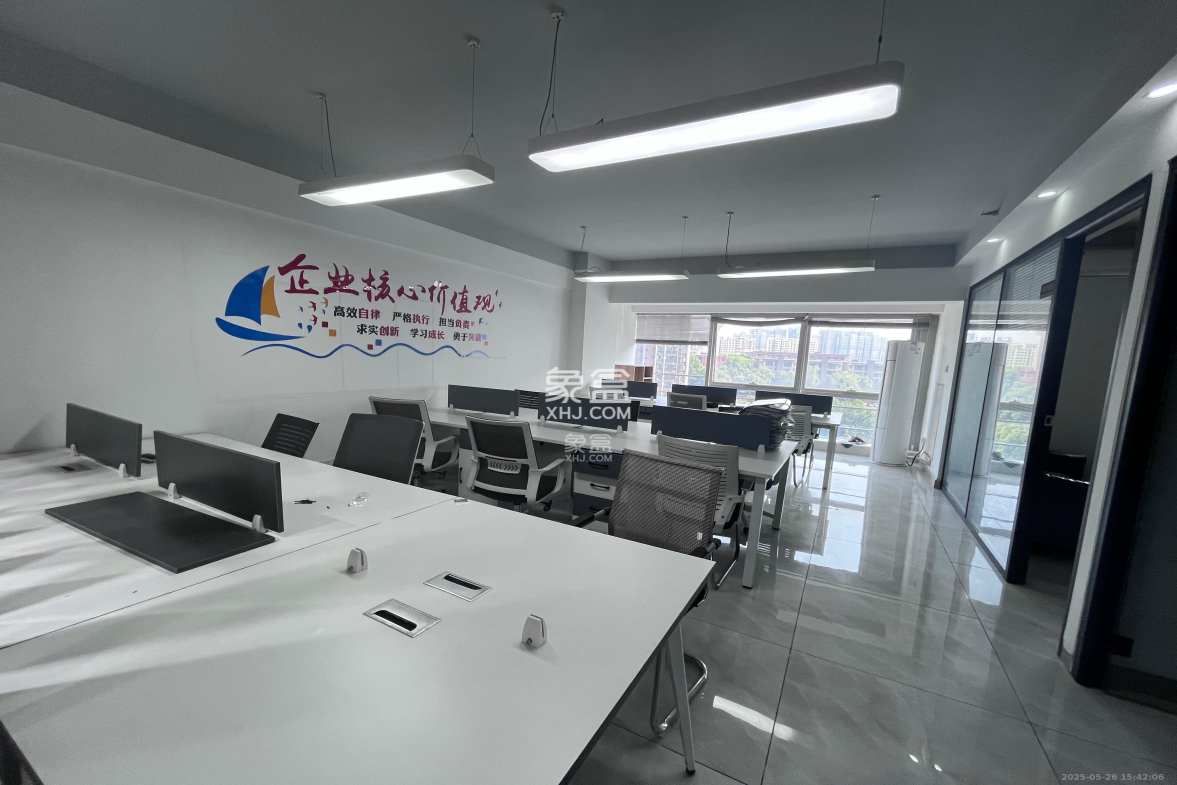 复地星光天地  1室0厅0卫    4000.0元/月 复地星光天地  1室0厅0卫    4000.0元/月室内图