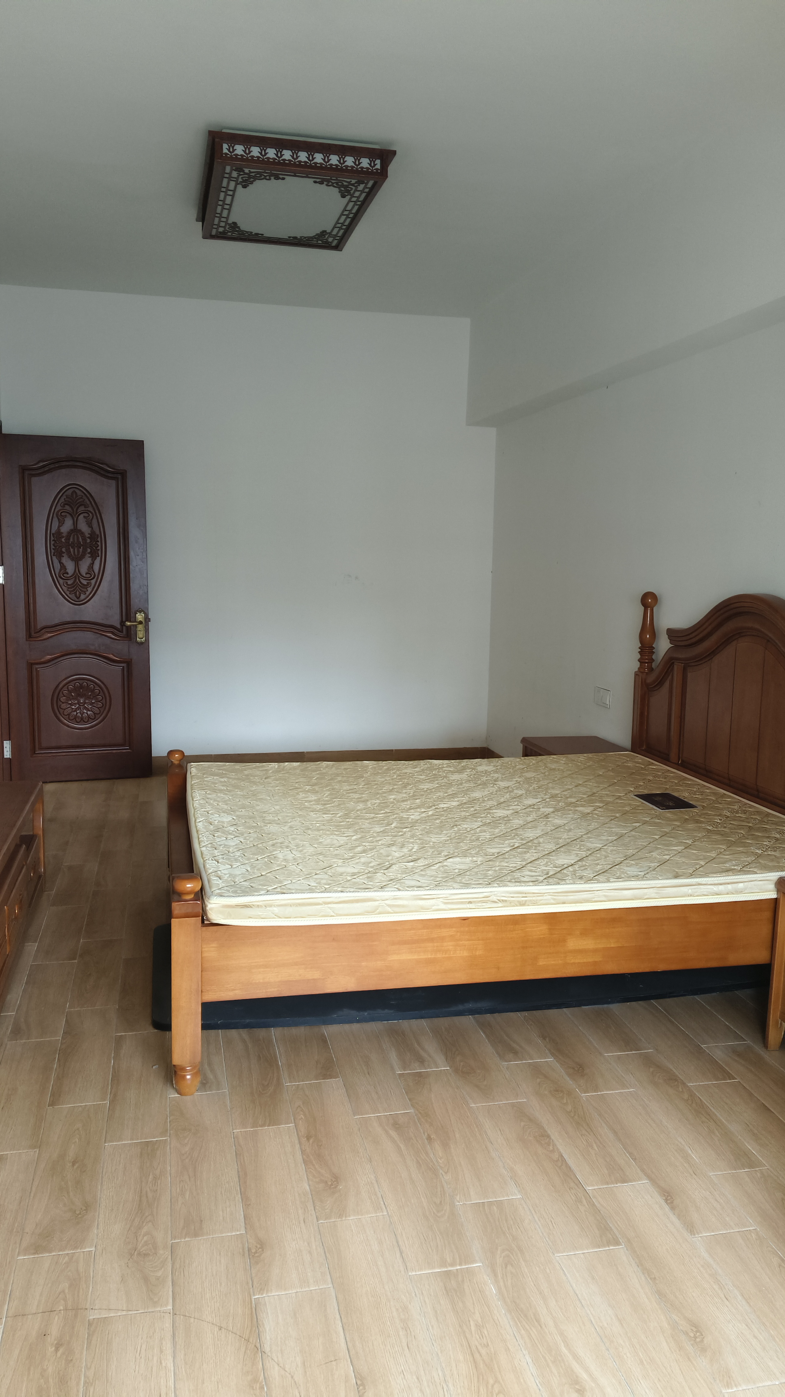 昌茂花园 3室2厅1卫 3000.0元/月 昌茂花园 3室2厅1卫 3000.0元/月室内图