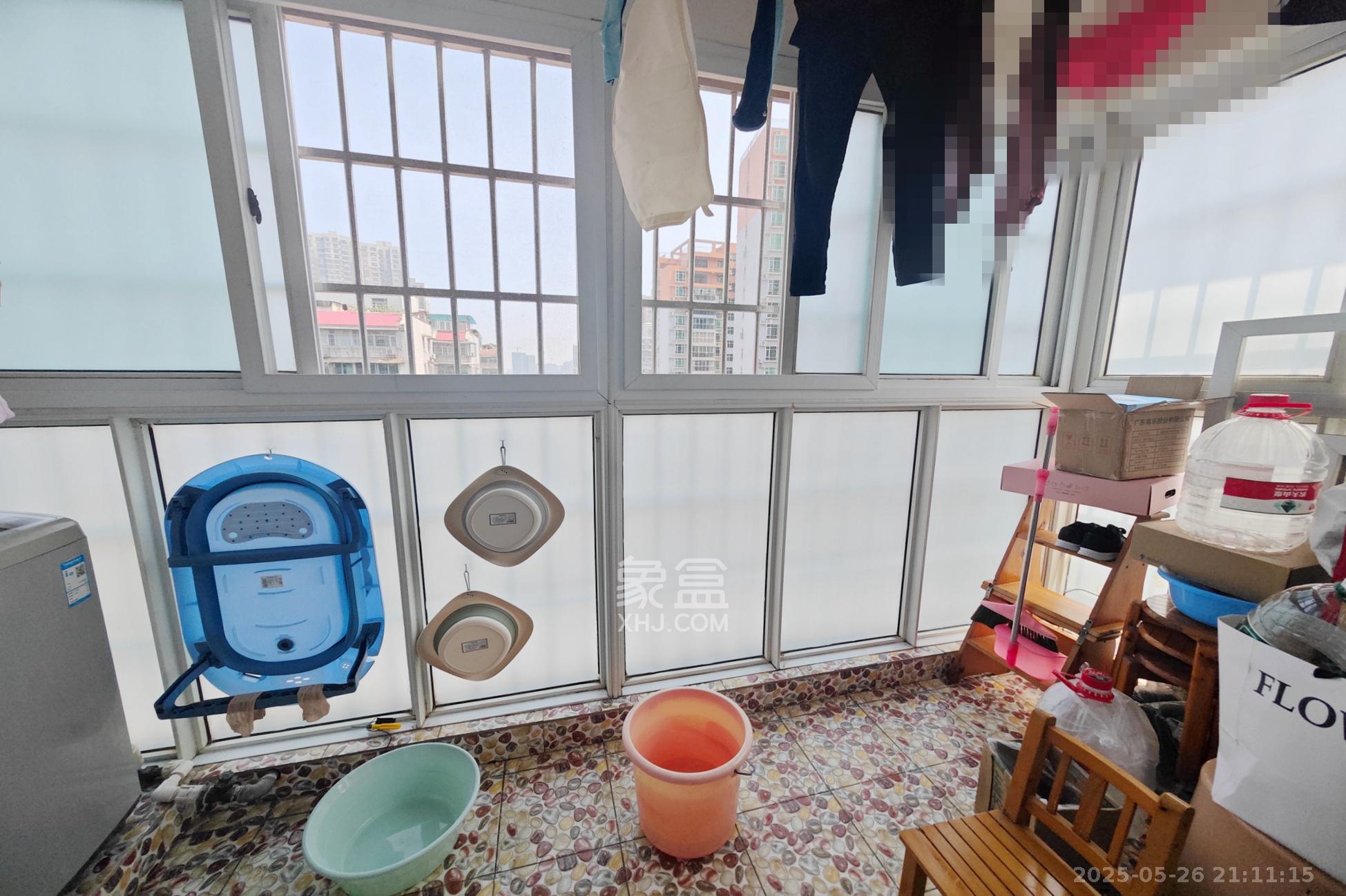 标准件厂宿舍(长沙标准件总厂宿舍)  2室2厅1卫    52.0万 标准件厂宿舍(长沙标准件总厂宿舍)  2室2厅1卫    52.0万阳台