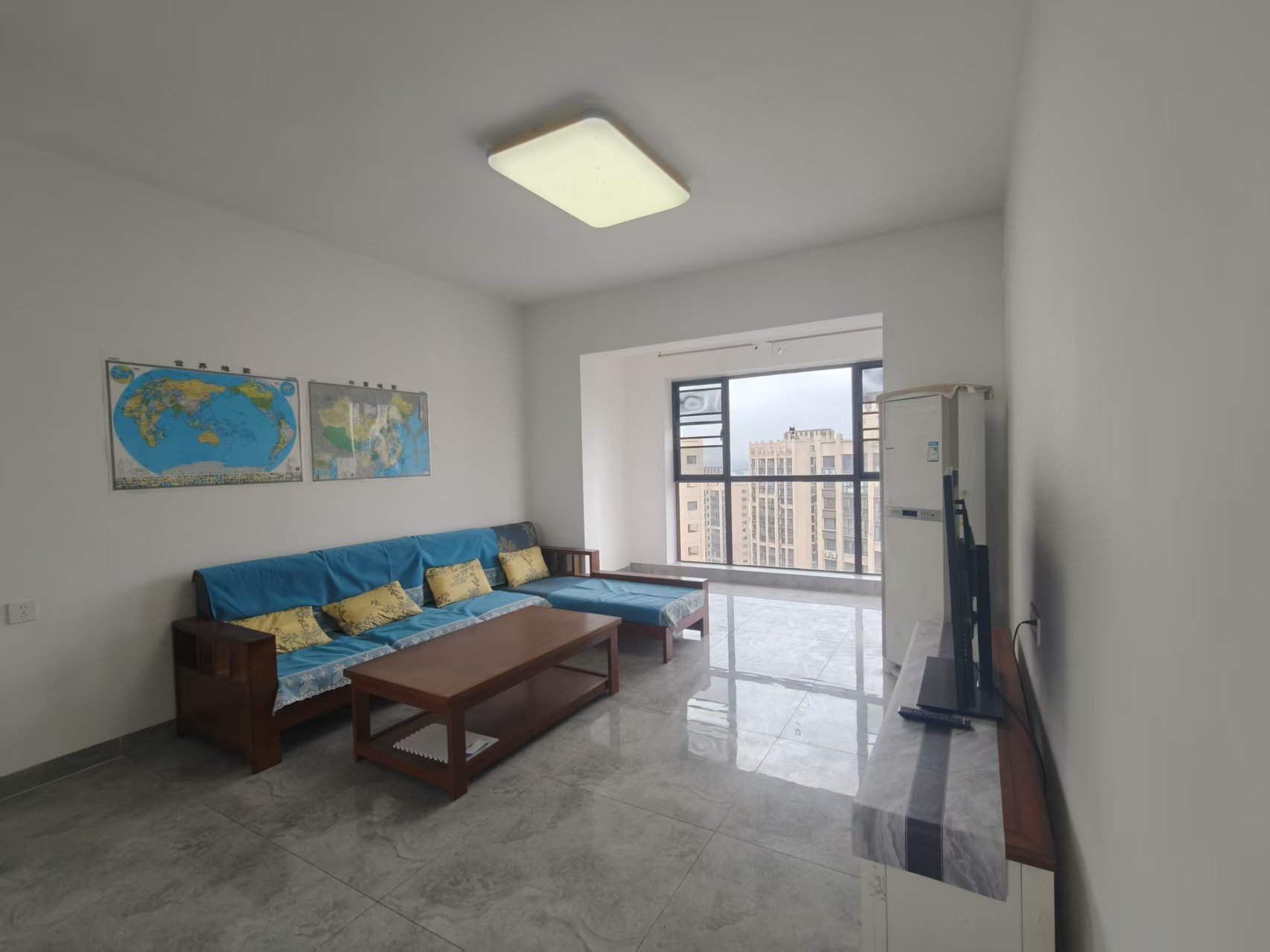 恩祥新城 5室2厅2卫 4000.0元/月 恩祥新城 5室2厅2卫 4000.0元/月室内图