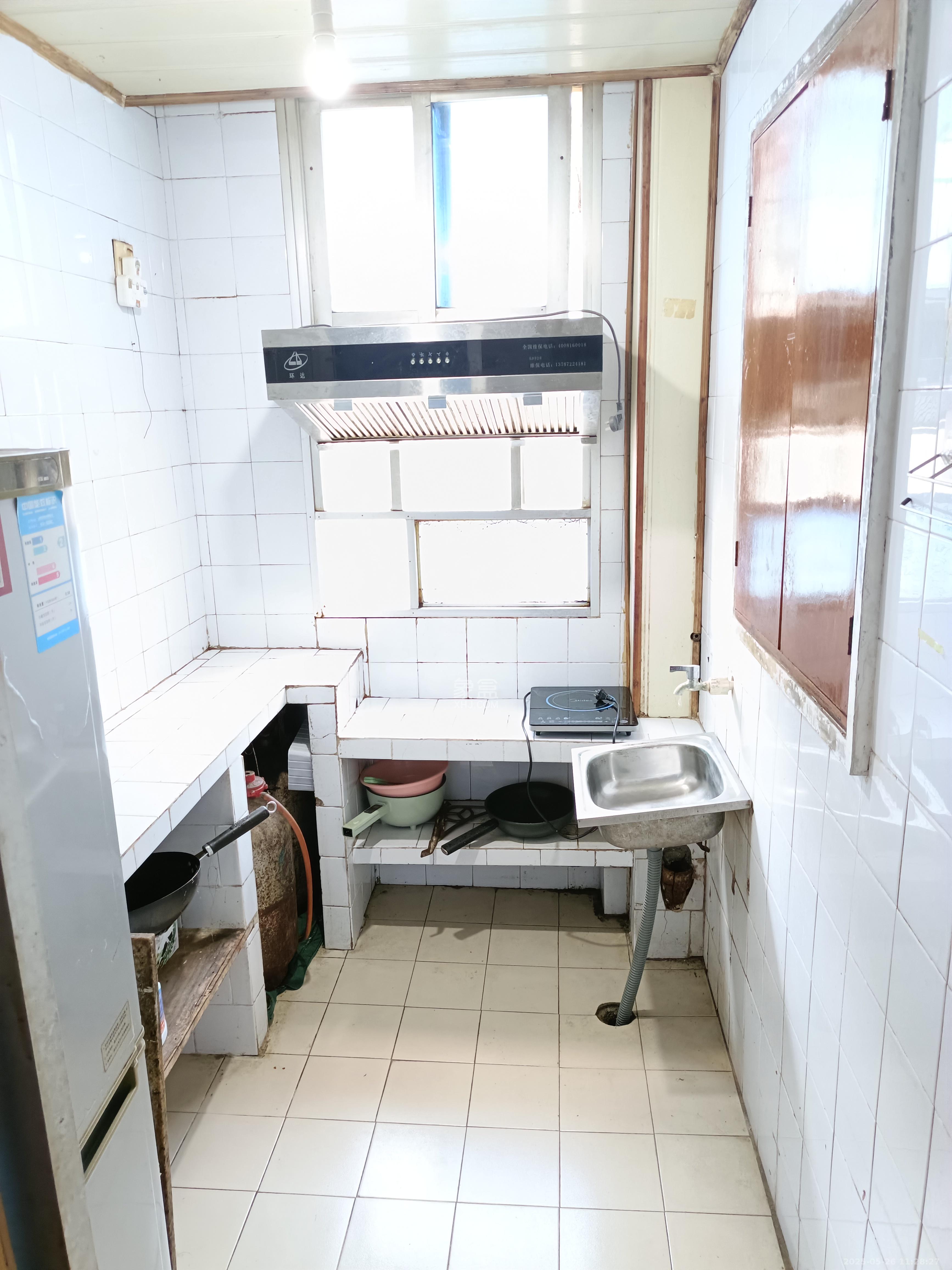 景园小区  1室1厅1卫   1400.00元/月室内图
