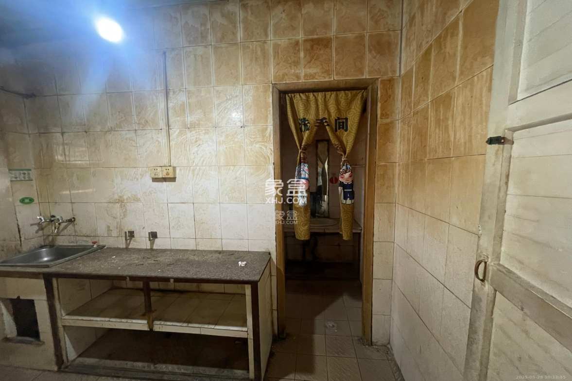 振湘小区 2室1厅1卫 2500.0元/月 振湘小区 2室1厅1卫 2500.0元/月室内图