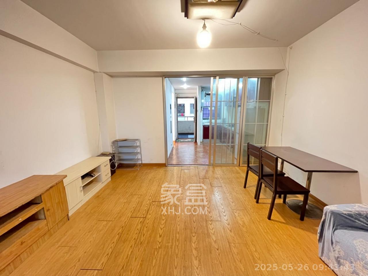 阳光100二期 1室1厅1卫 1600.0元/月 阳光100二期 1室1厅1卫 1600.0元/月室内图