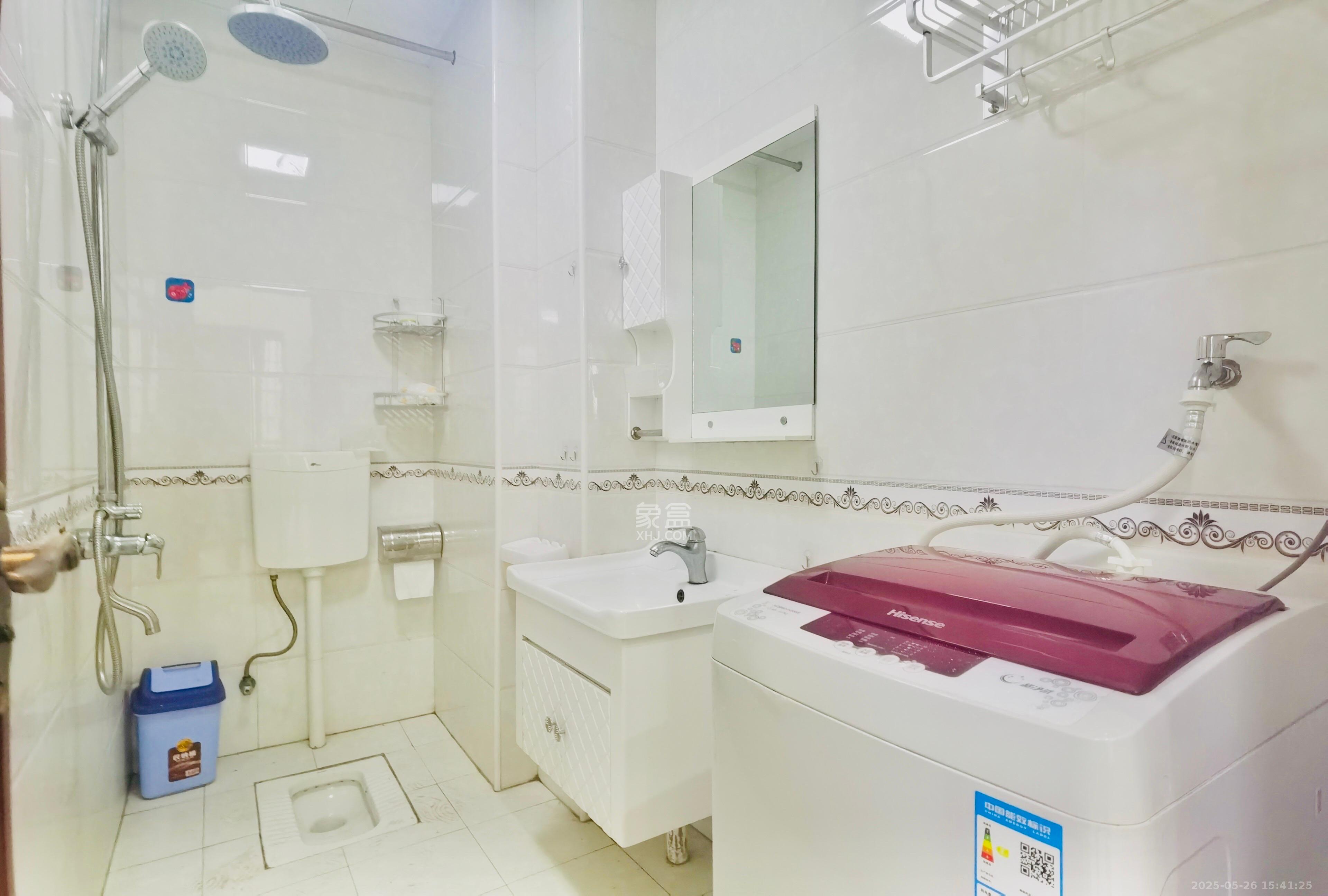 湖湾世景  2室1厅1卫   1300.00元/月室内图