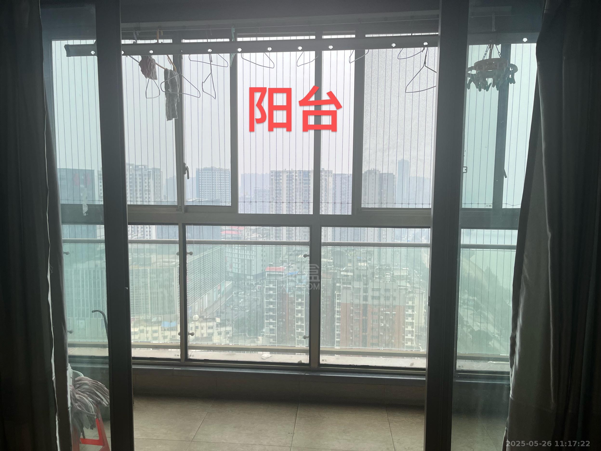 时尚新天地(平和堂) 3室2厅2卫 2200.0元/月 时尚新天地(平和堂) 3室2厅2卫 2200.0元/月室内图