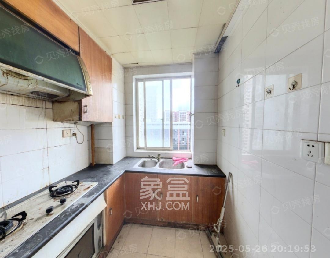 一心花苑  1室1厅1卫    950.0元/月 一心花苑  1室1厅1卫    950.0元/月室内图