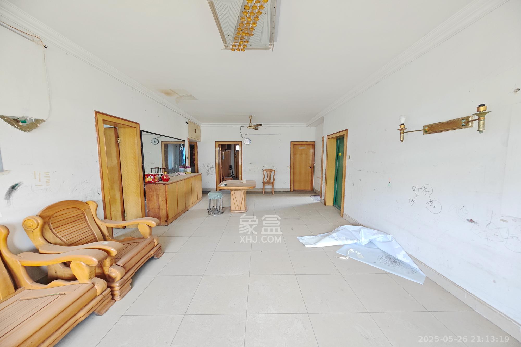 长沙市老干部休养所  4室2厅2卫    78.5万 长沙市老干部休养所  4室2厅2卫    78.5万客厅